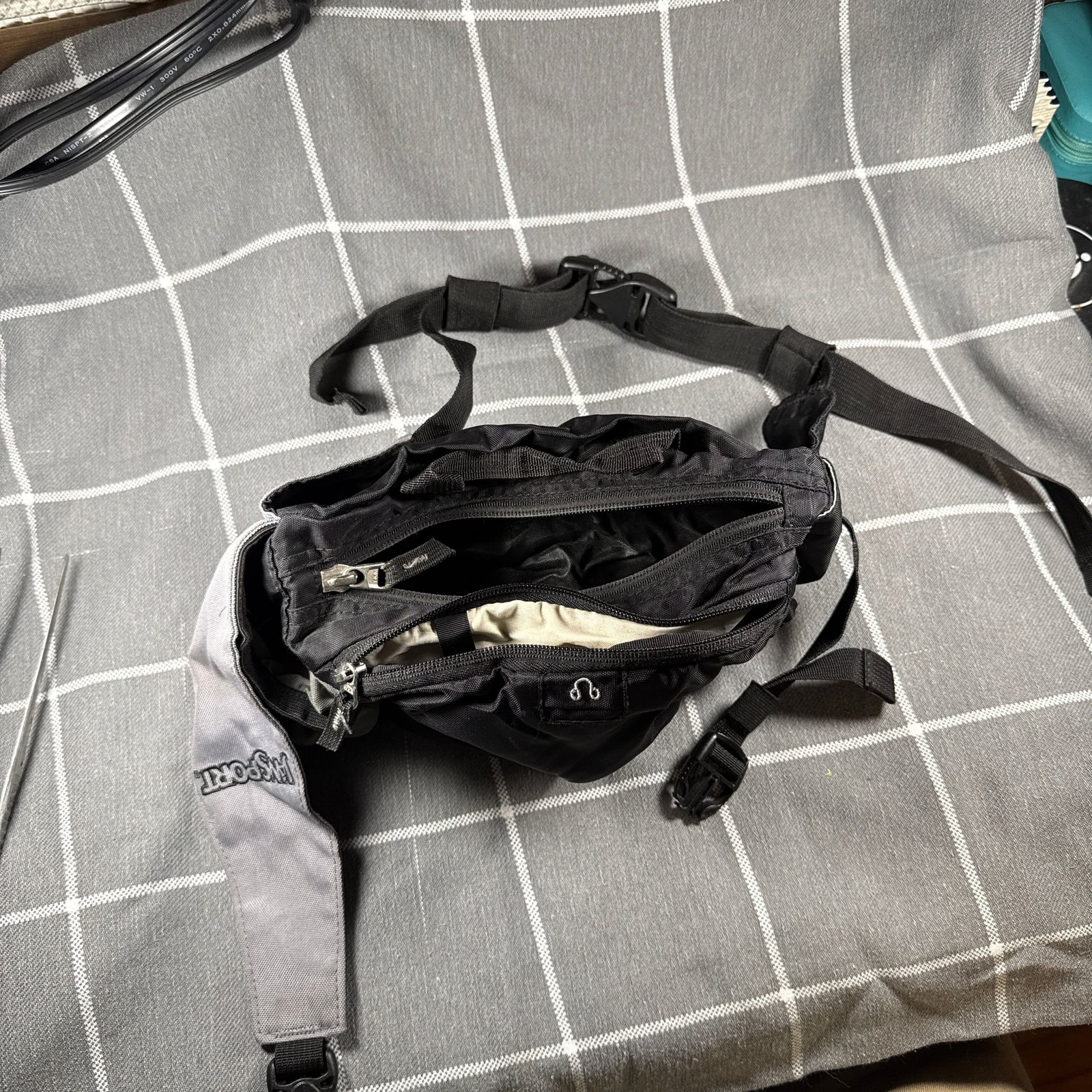 JanSport Vintage Black and Grey Multi-Pocket Waist Pack, Fanny Bag / Sling Bag