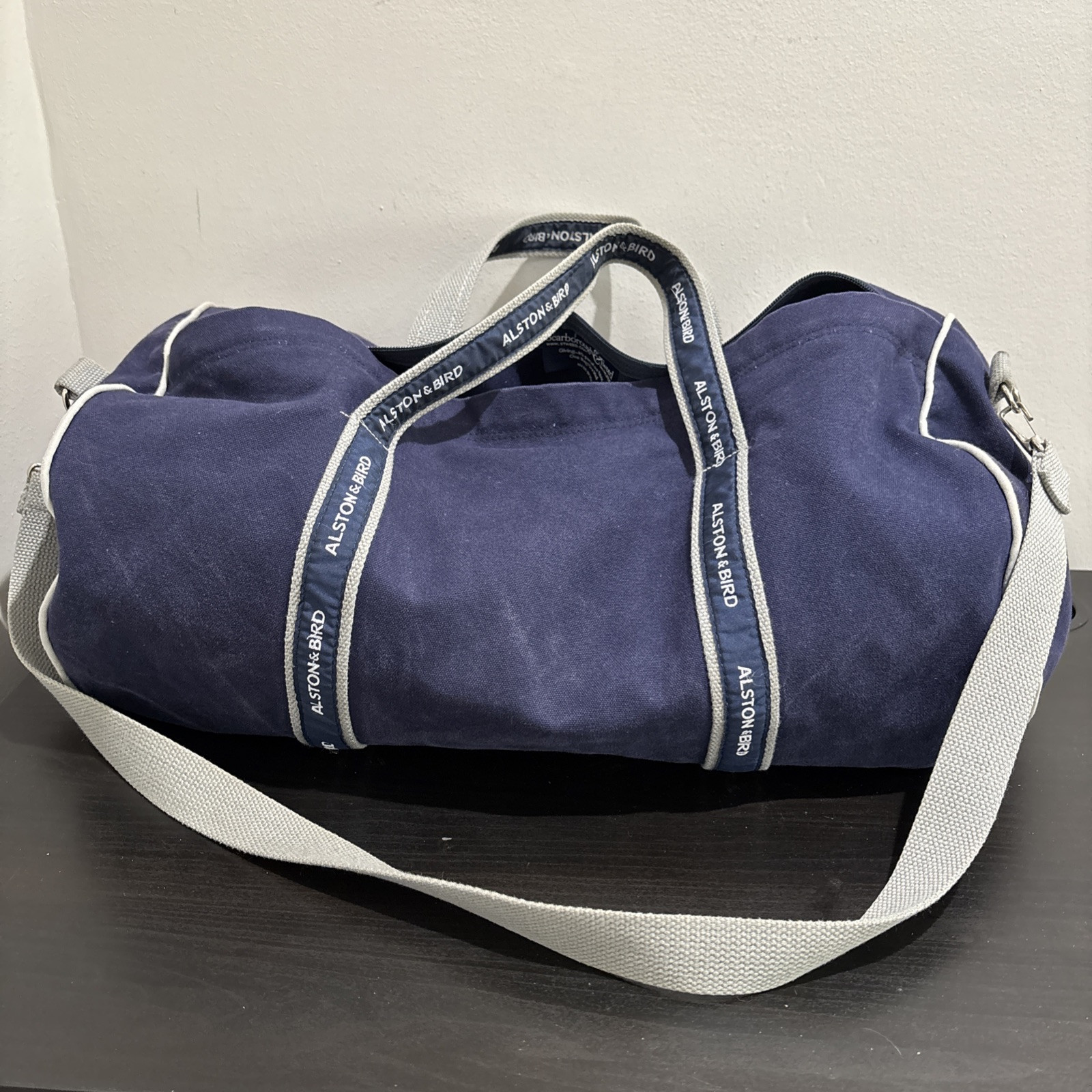 Scarborough And Tweed Duffel Bag Alston & Bird Law Firm **MISSING ZIPPER