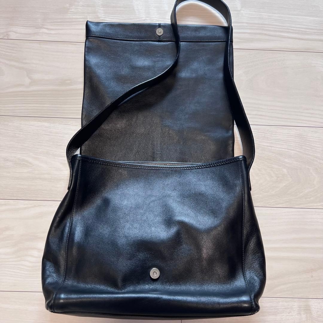 Givenchy Authentic Flap Shoulder Bag Messenger Bag 4G Logo Business Leather