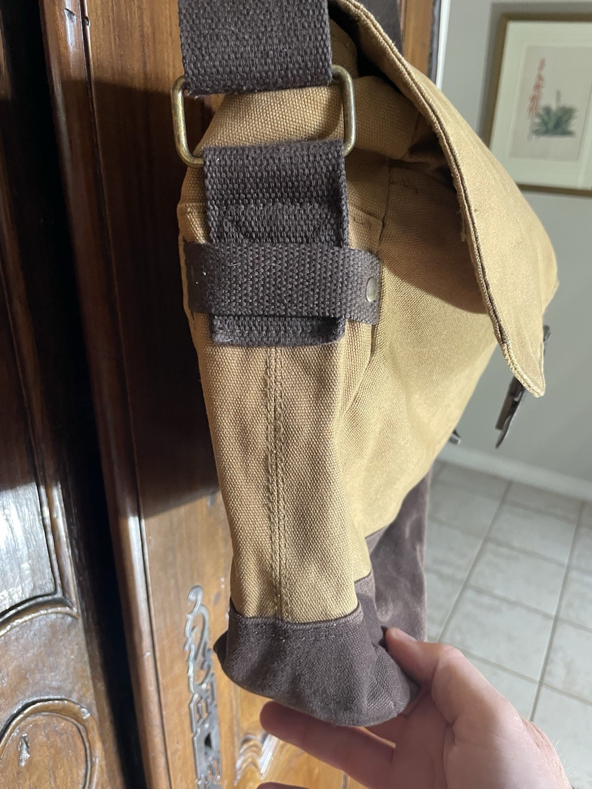 Levi’s Canvas Messenger Laptop Bag Tan Brown Crossbody 16×12 Repaired Clasp