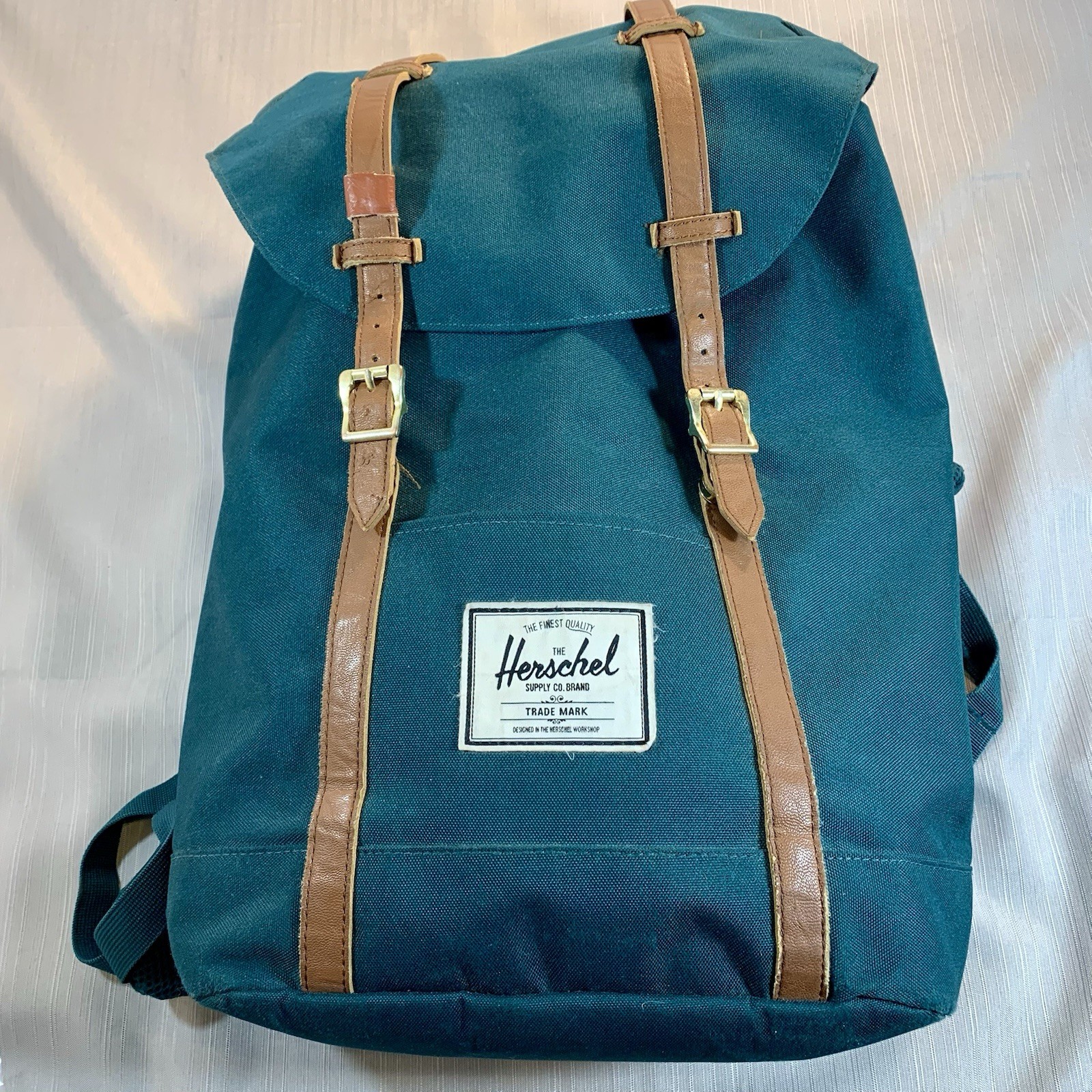 HERSCHEL Backpack Retreat Green with brown strap READ DESCRIPTION SEE PHOTOS