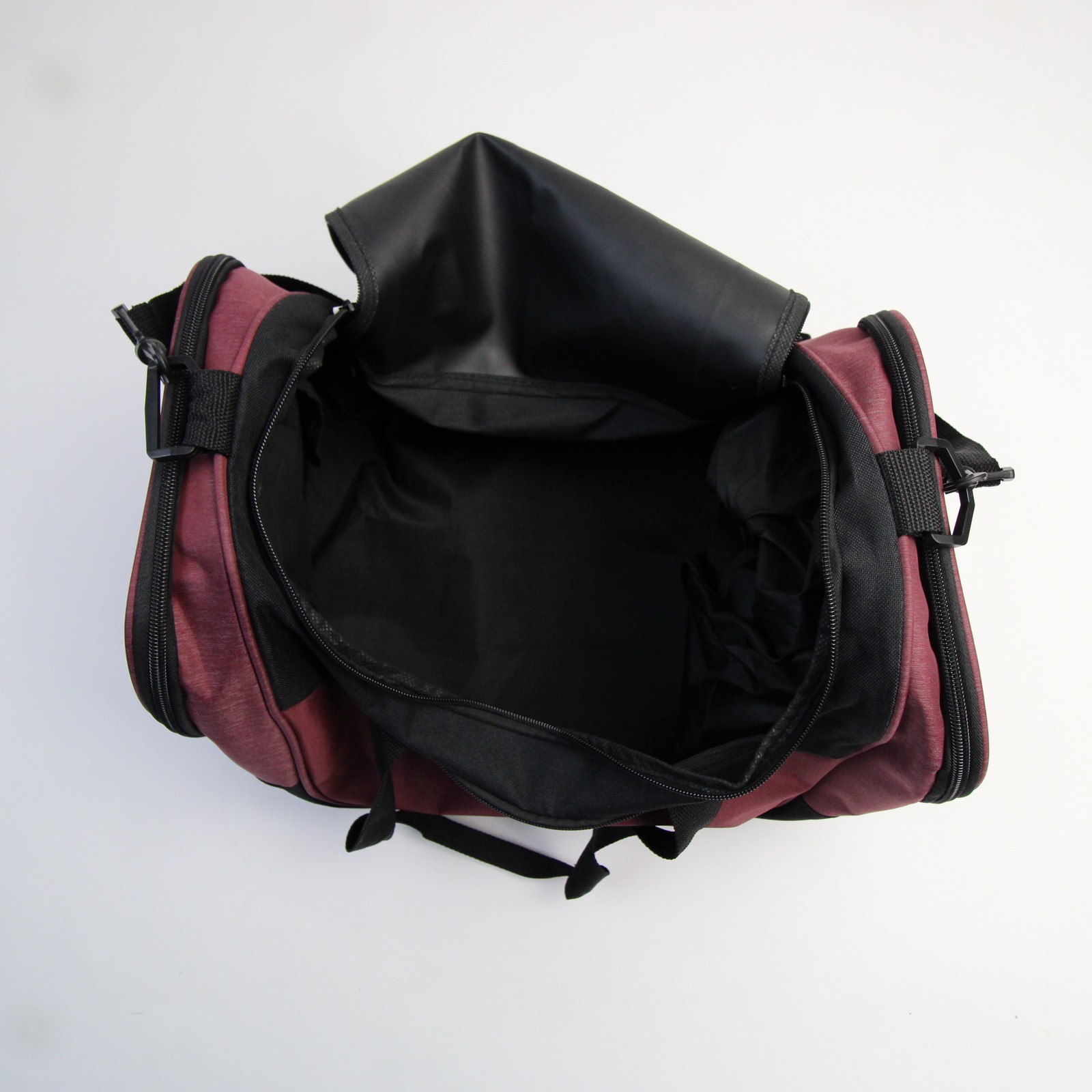 Radnet Bag – Duffel Unisex Maroon Used OSFA