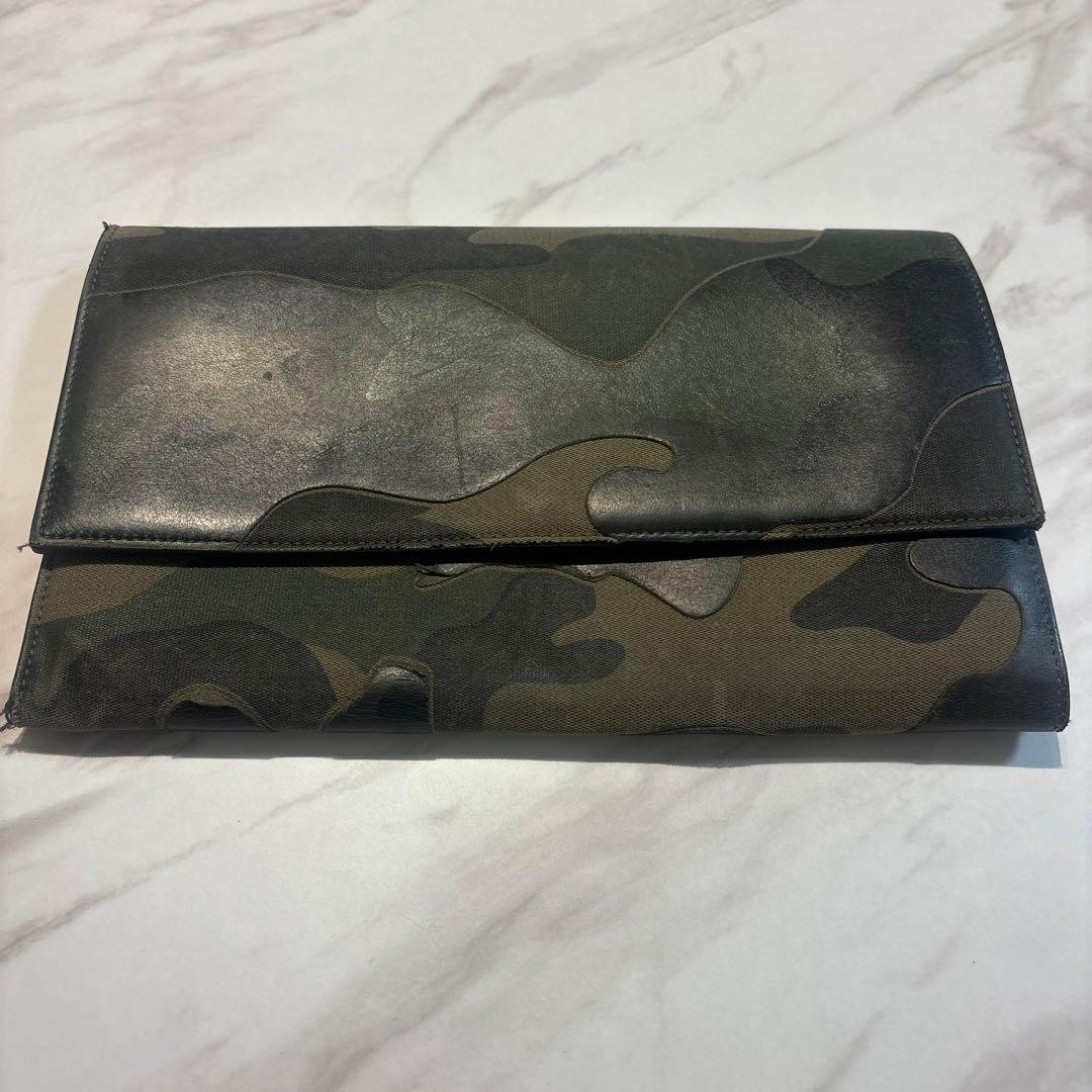 VALENTINO Camouflage Pattern Clutch bag Snap button closure inner pockets Used