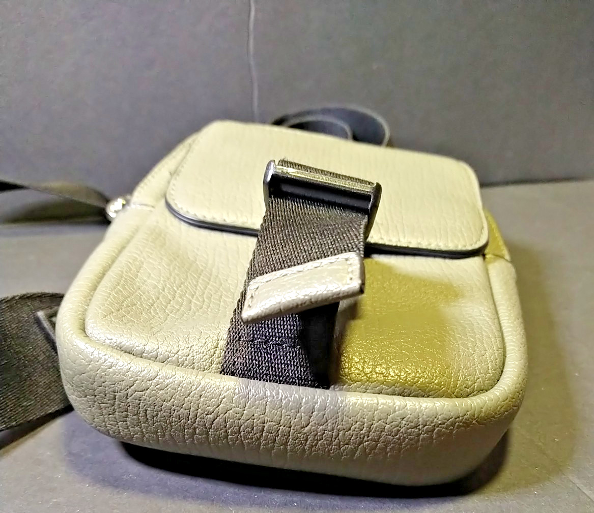 Calvin Klein Men’s Olive Crossover Crossbody Pouch Bag