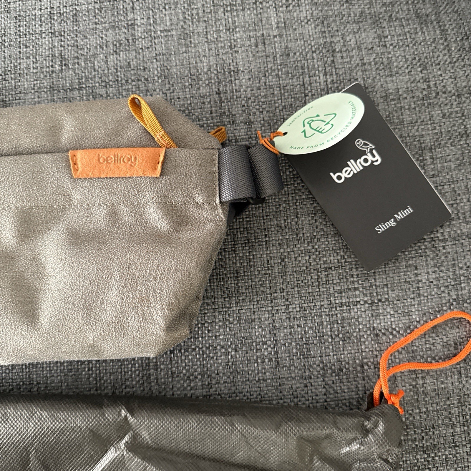 Bellroy Sling Mini Limestone/grey Brand new Unisex