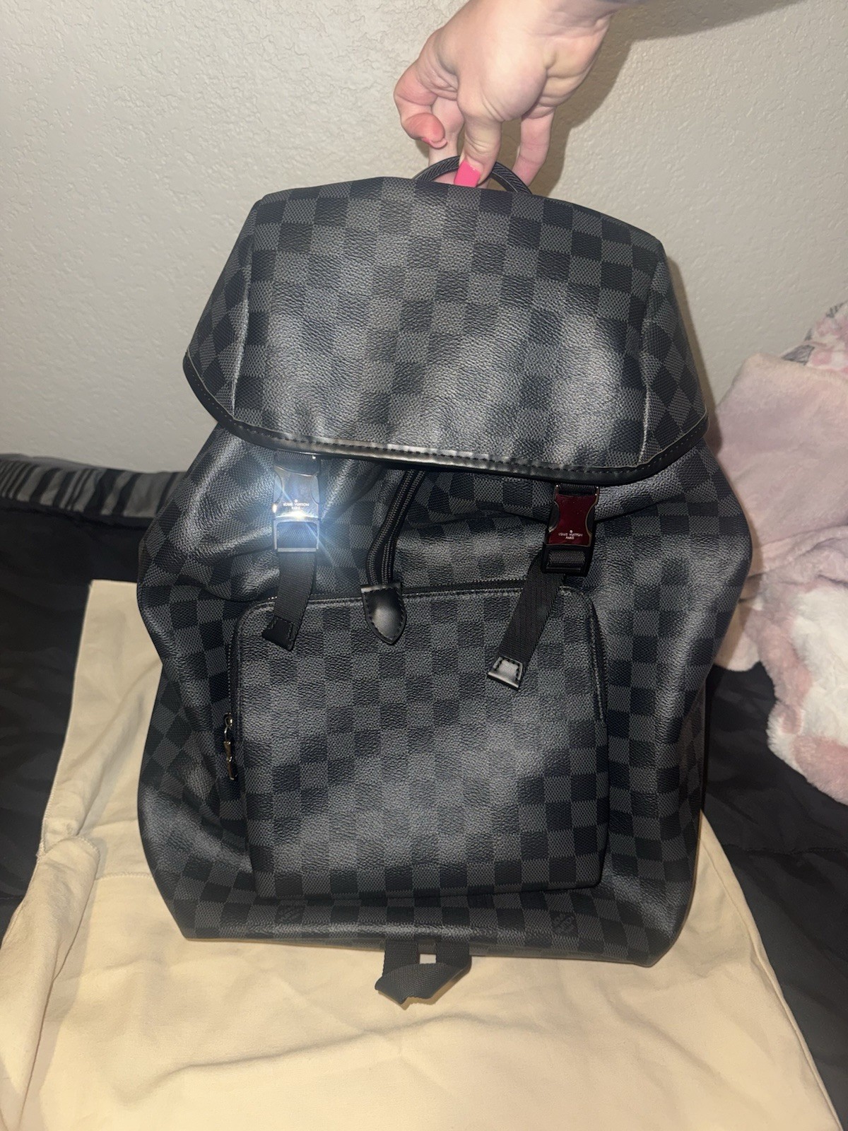 Louis Vuitton Damier Graphite Checkered Black/Gray Men’s Large Backpack