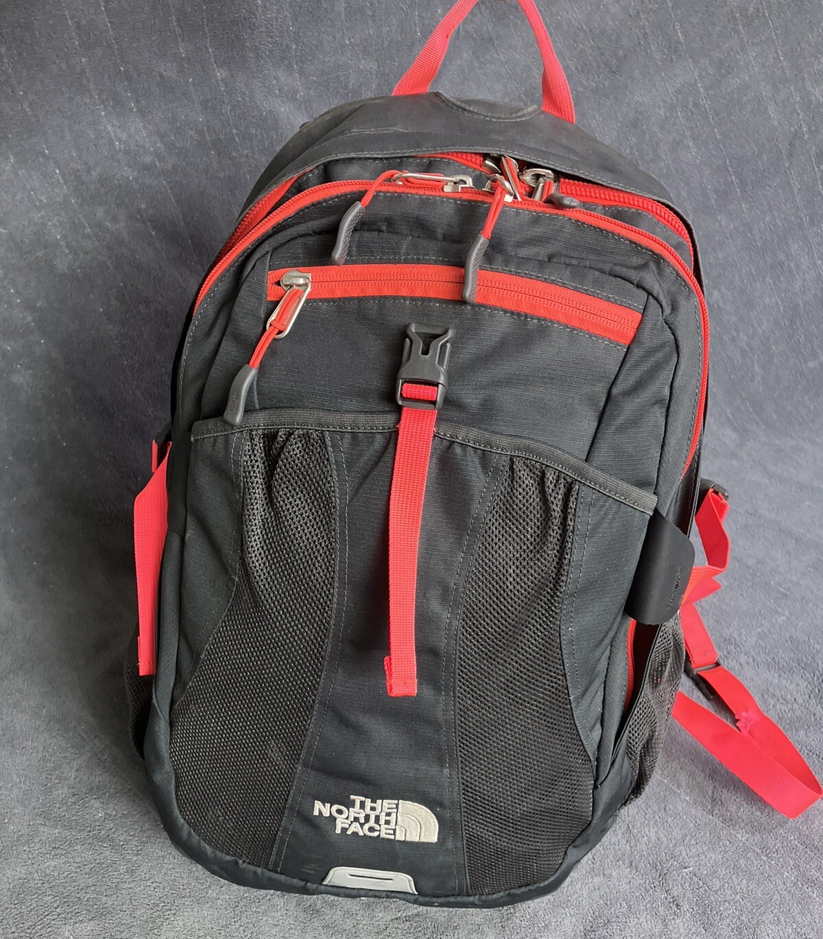 The North Face Recon Backpack Dark Gray Laptop Hiking Day Bag Padded Back