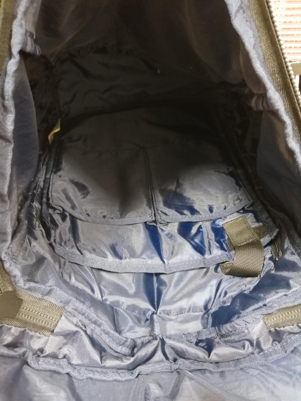 Square Backpack Model BLK AVIREX