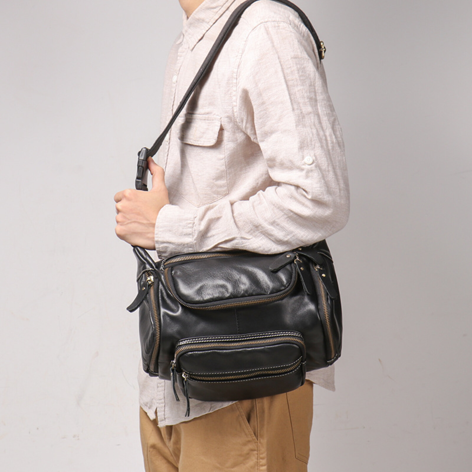 Men’s Leather Shoulder Bag Multi-Pocket Crossbody Messenger Bag