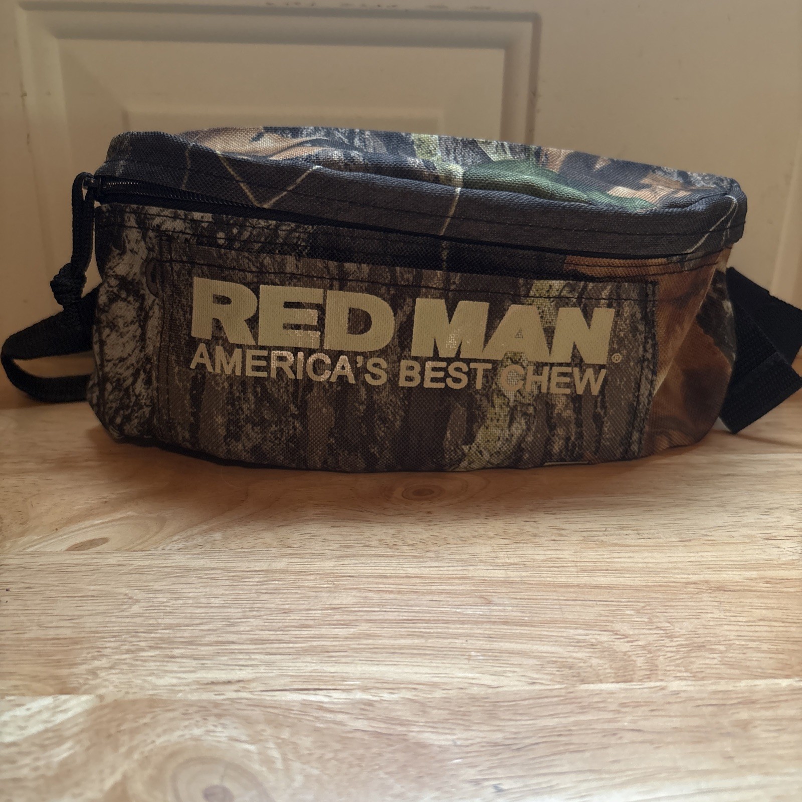 Vtg Red Man Chewing Tobacco Camo Fanny Pack w/ Outer Pocket Promo Mossy Oak NOS