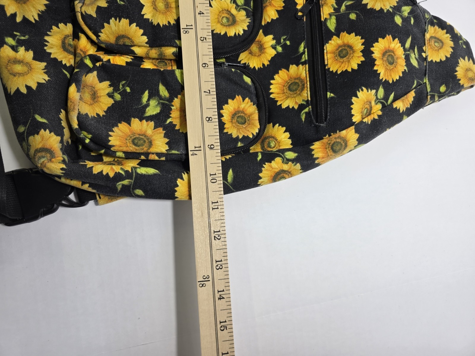 Sunflower Sling Bag Backpack Adjustable Shoulder Strap pockets