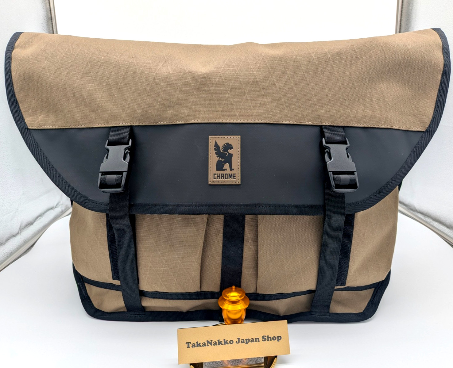 Chrome CTZ Citizen 24L Waterproof Messenger Bag Beige/Black USED Excellent!!
