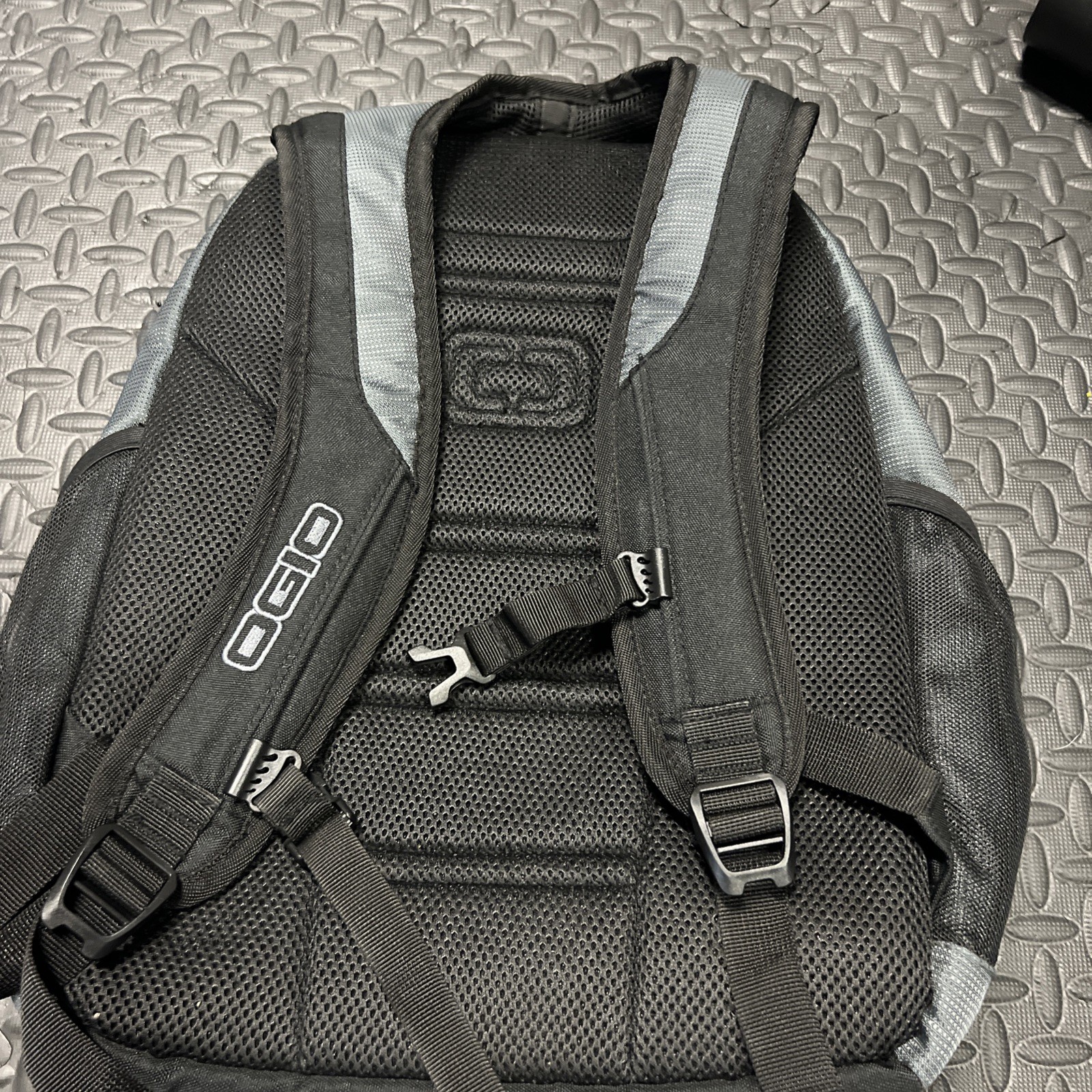 OG10 Backpack Men’s / Flatiron Dragados Black