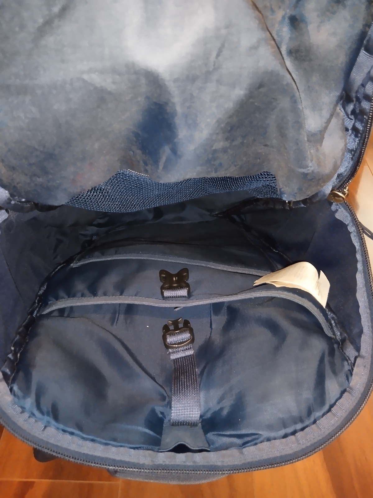 Patagonia Black Hole 25L Backpack Blue, Bubbling On Coating! See Photos!