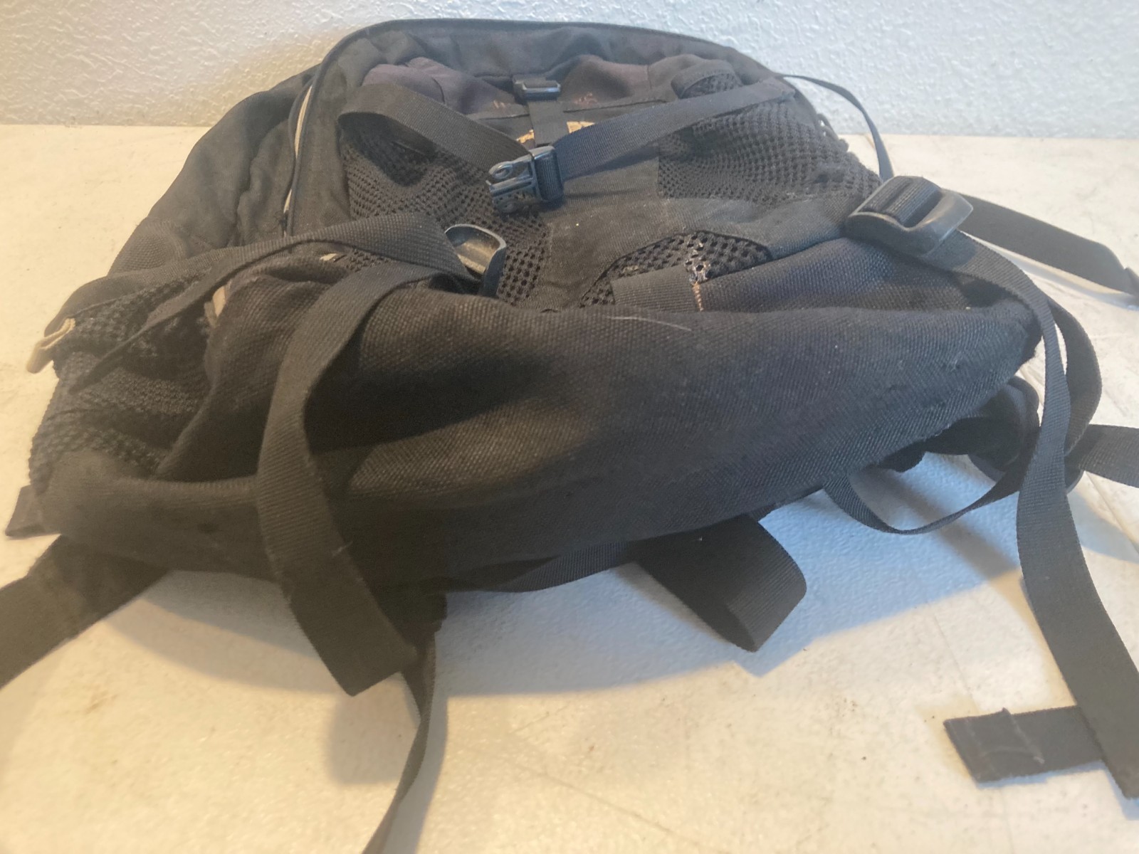 The North Face Recon Backpack Hiking School Pack Camp Gym Bag Busted Zipper