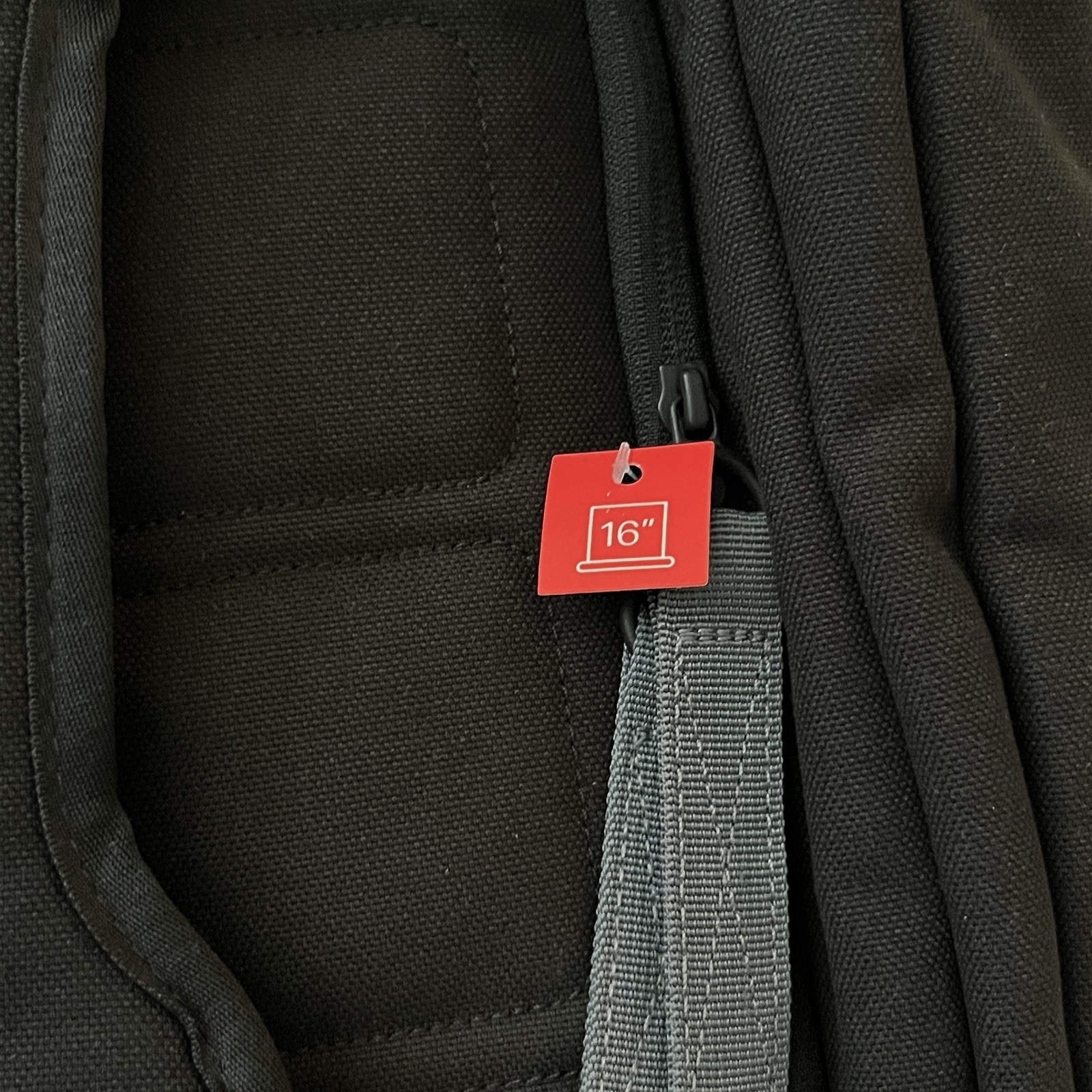 UA Under Armour Project Rock Duffle Backpack Bag Black Gold Gym 1376459-002 $130