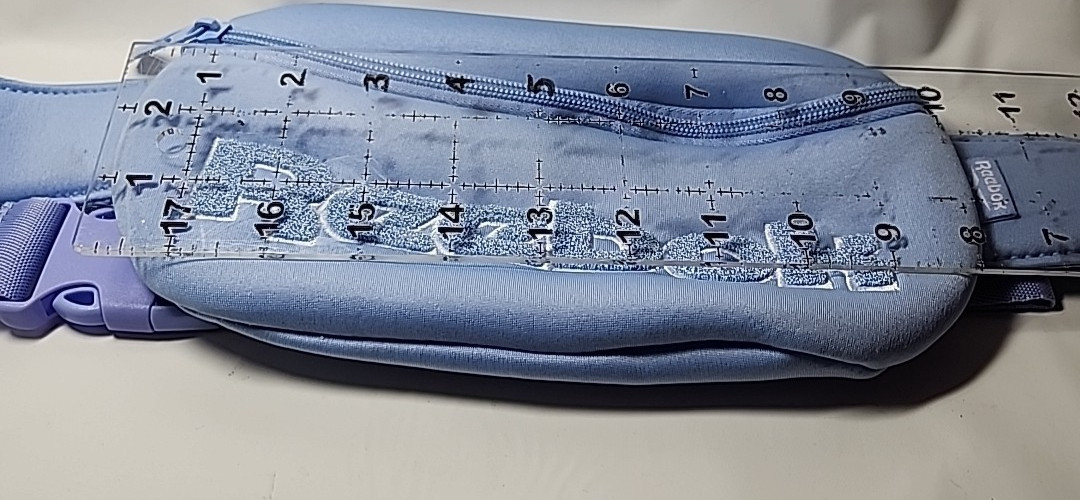 Reebok Fanny Pack Waist/Runners Bag Baby Blue Fuzzy Embroiddered Logo #51303
