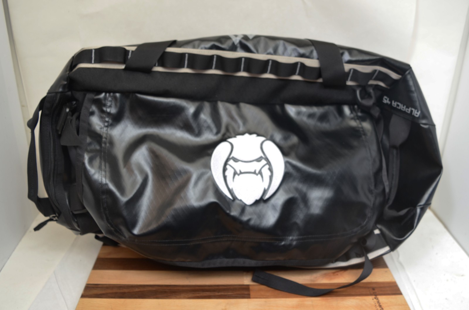 Gregory Alpaca 45 L Expedition Duffle Travel Bag With Abominable Snowman – New