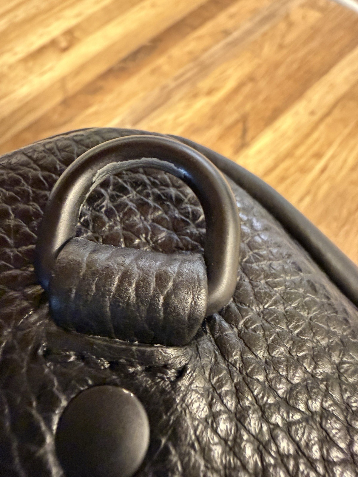 Grams 28 Pebble Leather Essentials Tech Pouch 131 Crossbody Black