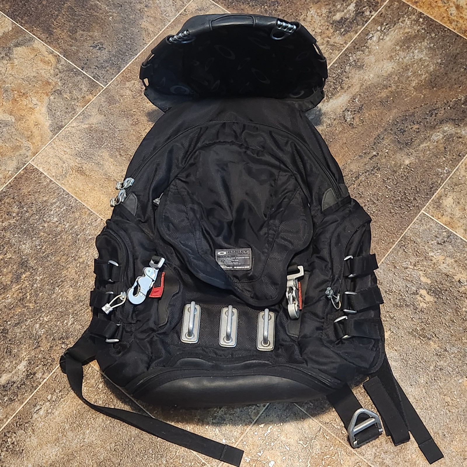 Oakley Kitchen Sink Backpack Stealth Black Tactical Field Gear Pack Bug Out Bag