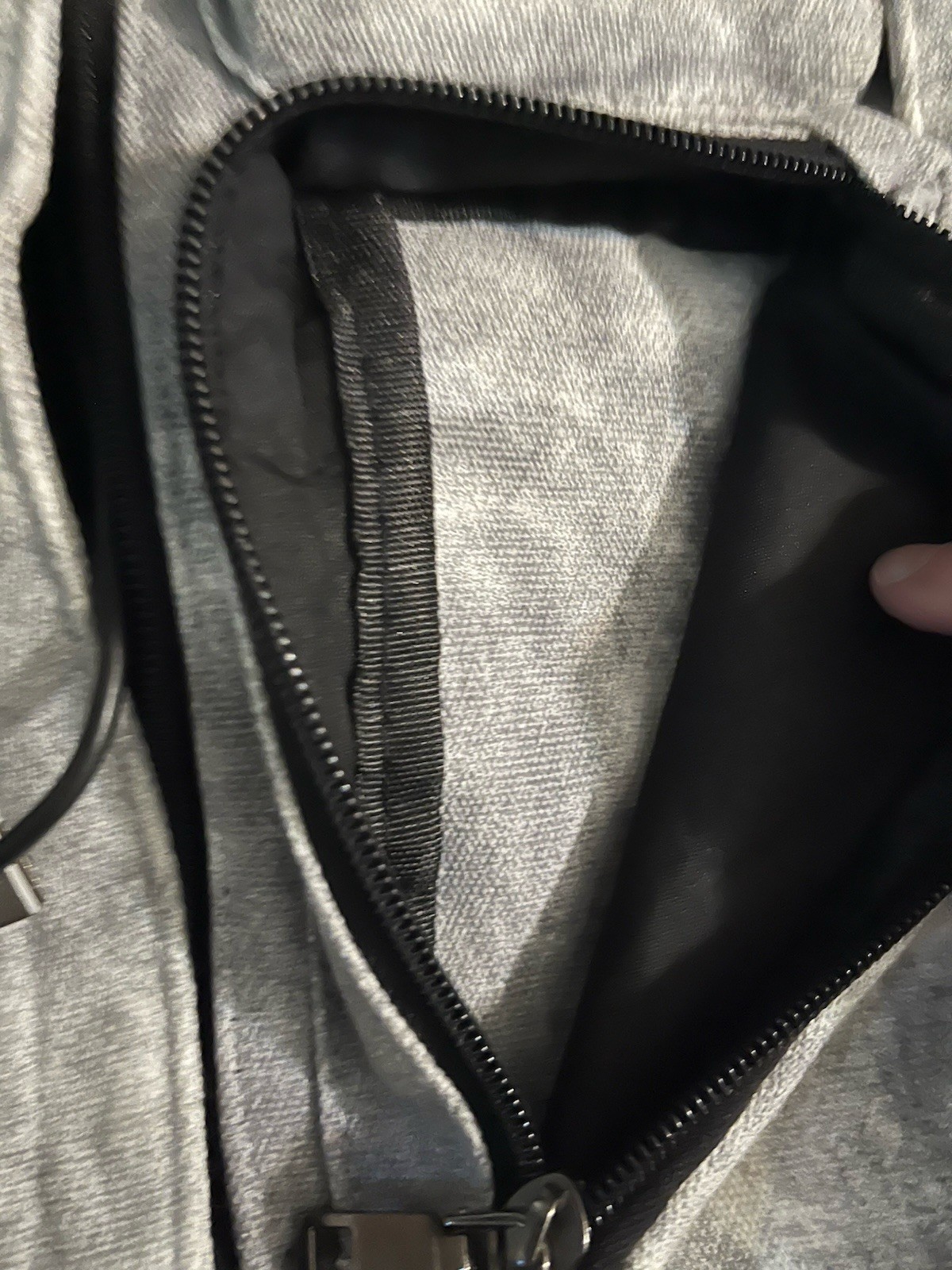 NUPOUCH Gray And White Rucksack With USB Charging