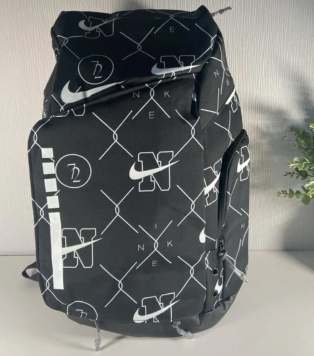 Nike Black/White Logo Print Backpack Zip Closure Unisex Adult Travel Casual