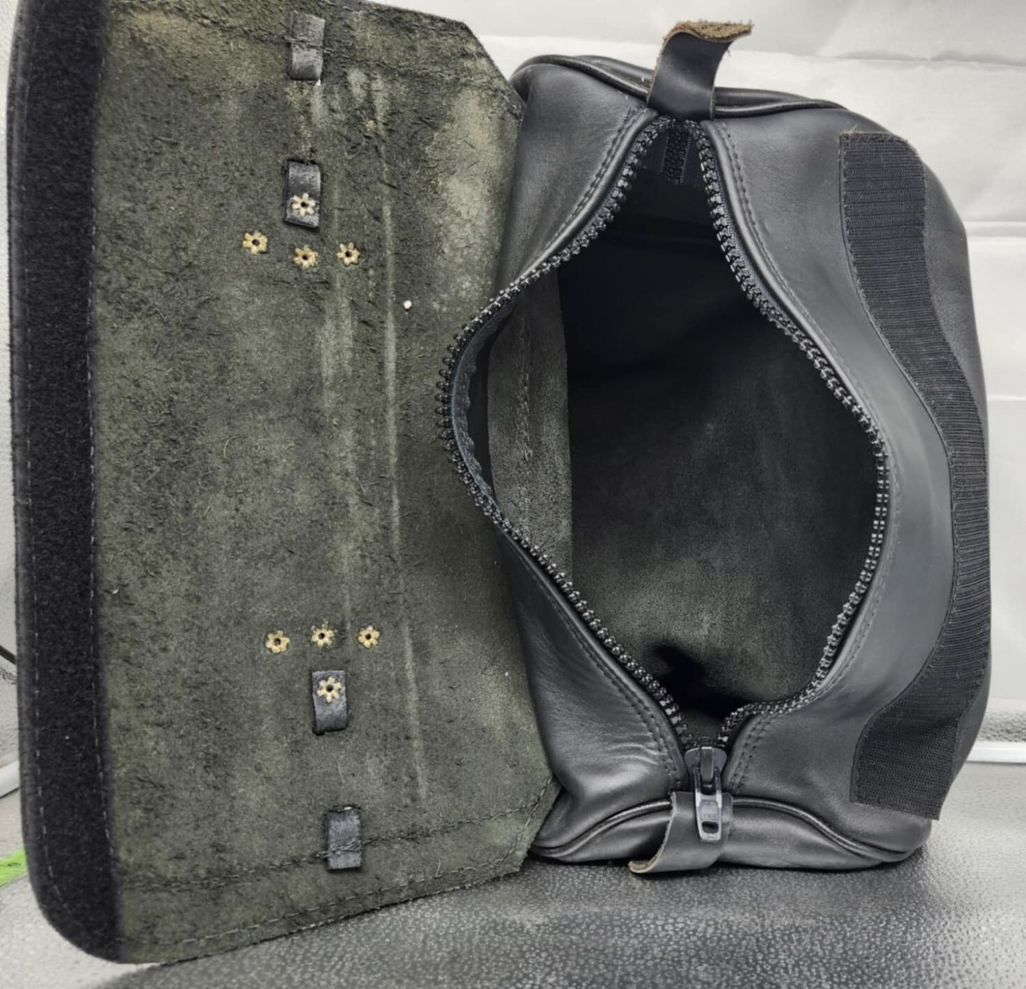 Leather Dopp Kit Single Motorcycle Bag Handle Zipper Closure Leatherworks Stockt