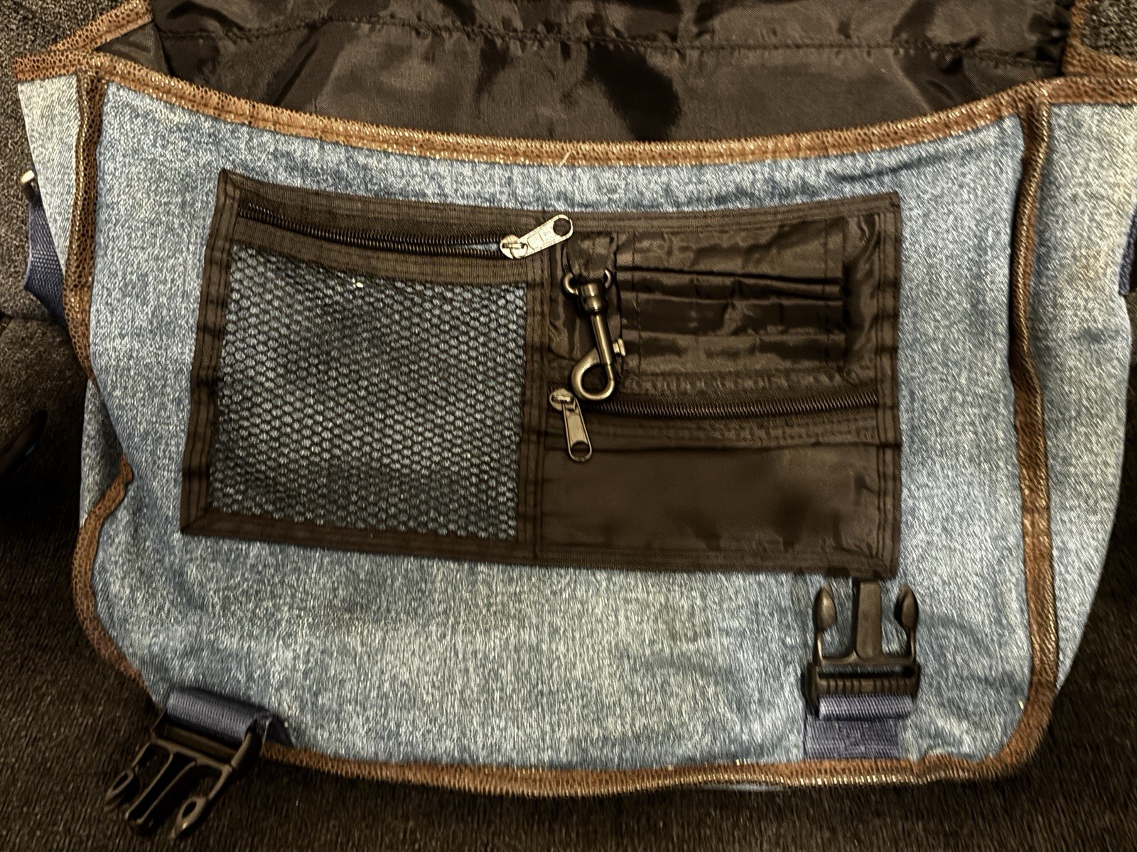 Genuine Article Blue/Brown Messenger Bag Buckle & Zip Adjustable Strap Pockets