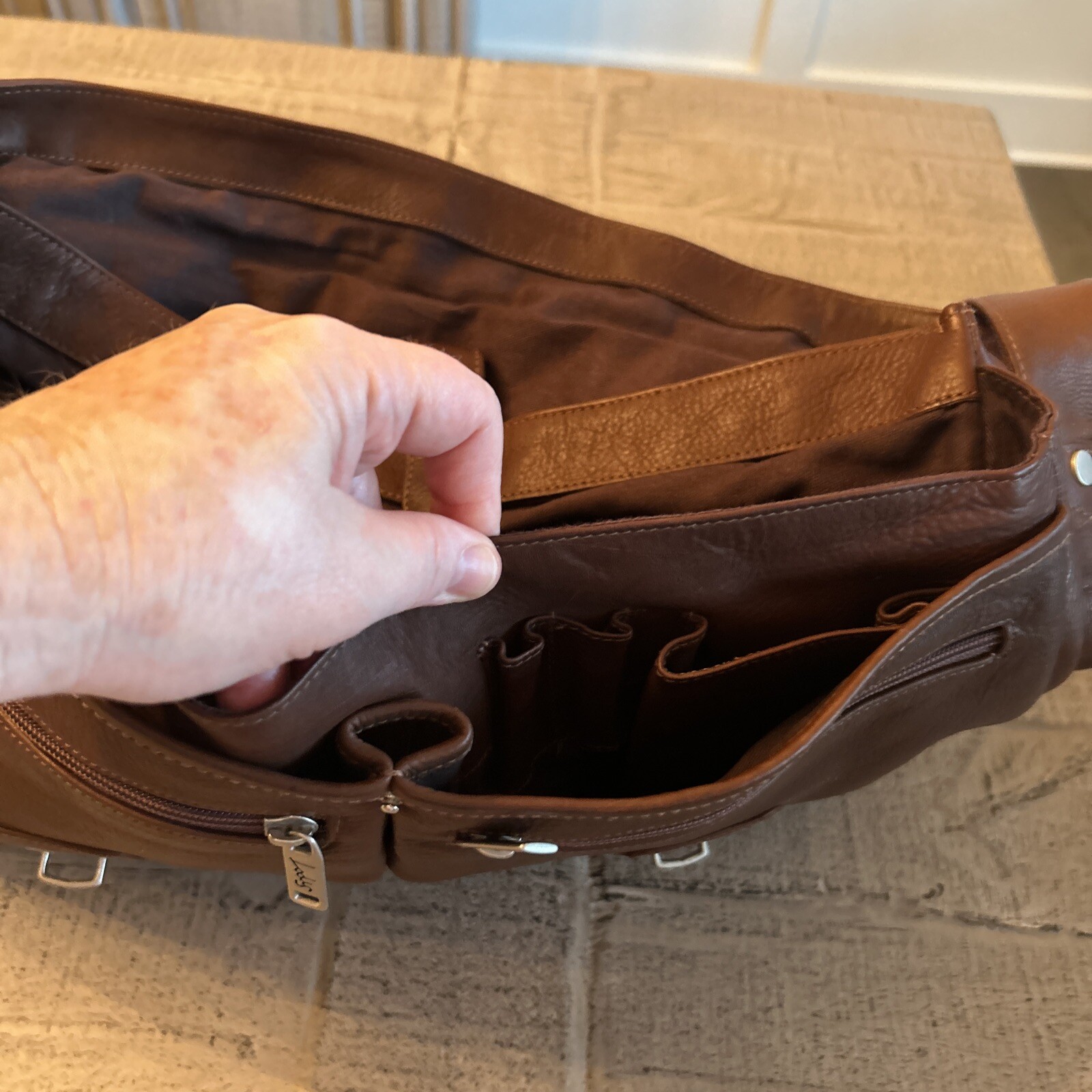 Lodis Cognac Briefcase Messenger Bag – Excellent condition, Luxury Leather