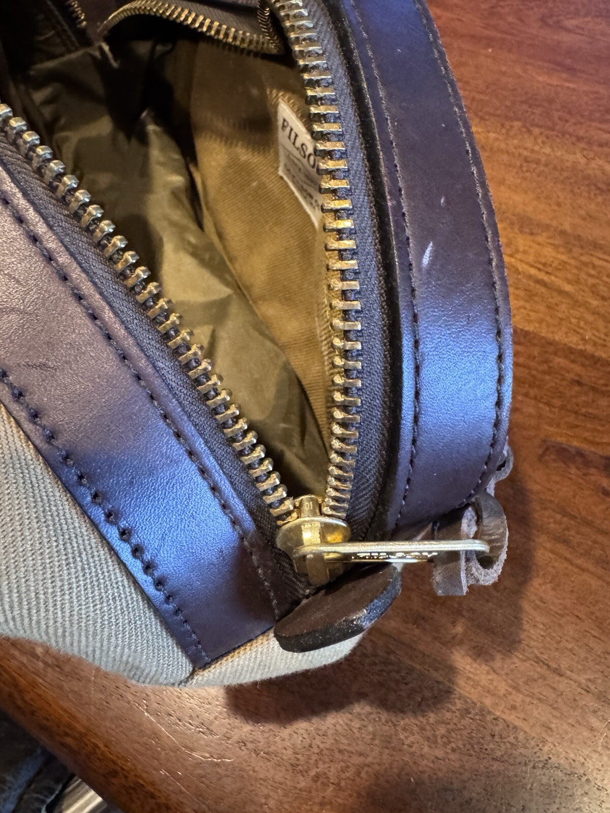 Filson Rugged Twill Travel Kit – Tan Made in USA