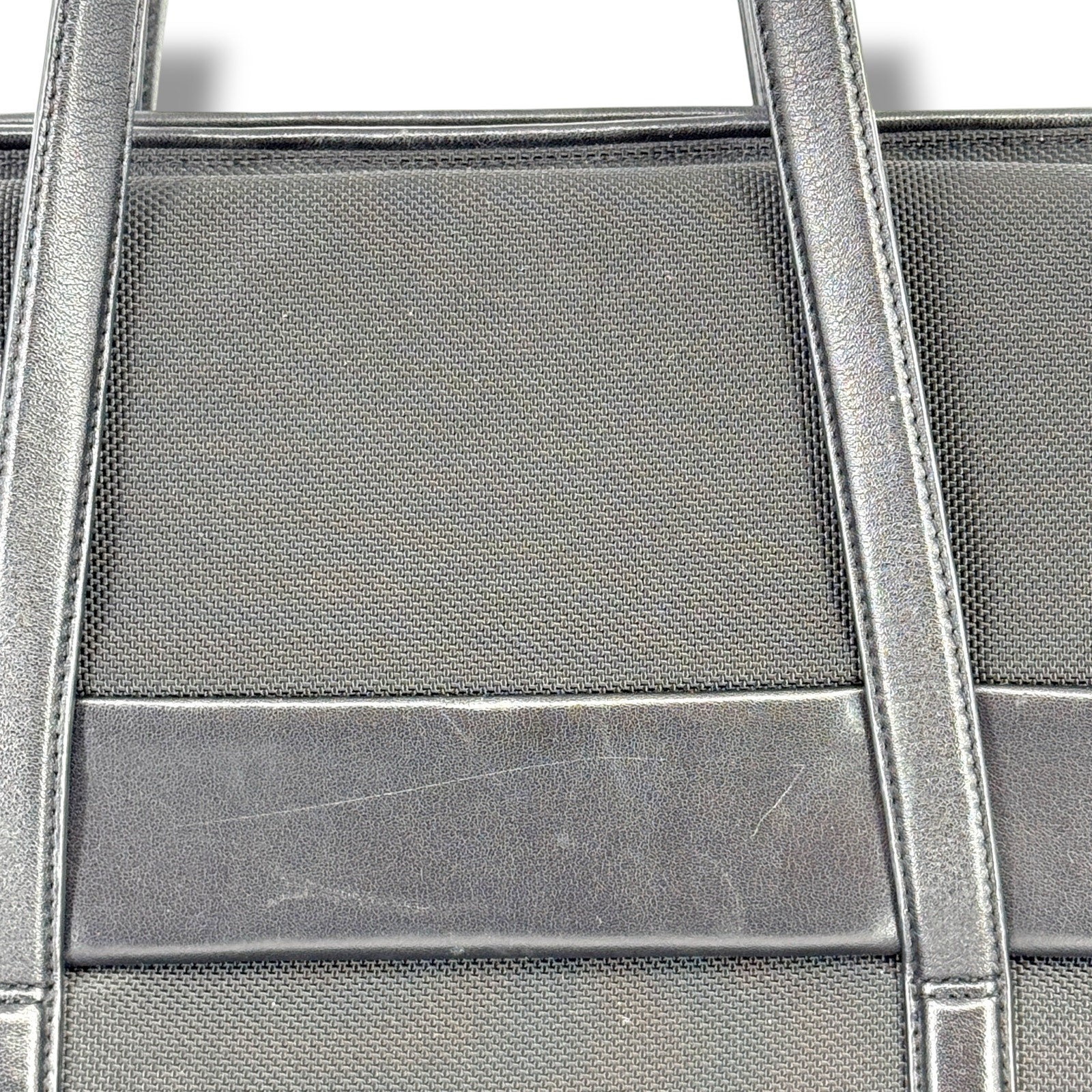 Tumi Alpha Briefcase Bag With Over The Shoulder Handels Solid Black 43010D3