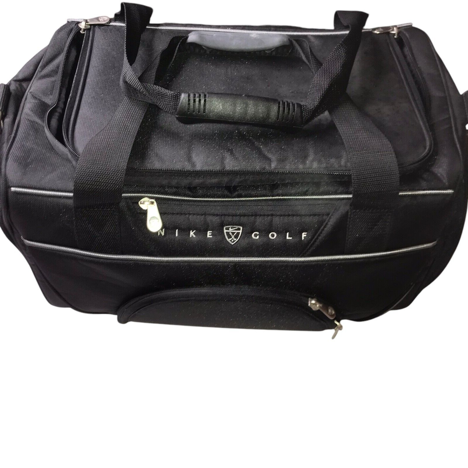 NIKE Golf Bag, Black. Duffle, Gym, Workout. Includes carrying strap. Pockets
