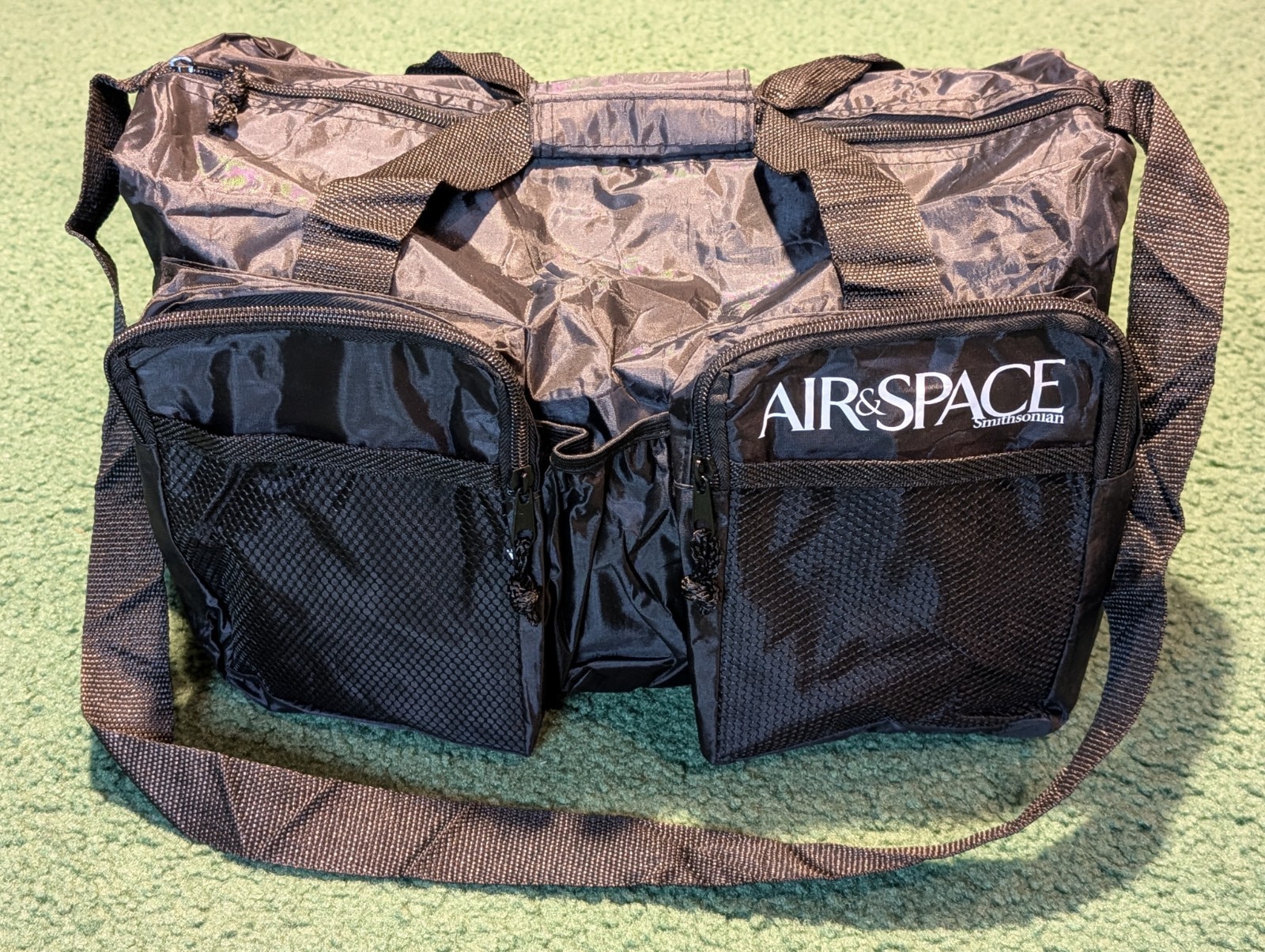 Smithsonian Museum – Air & Space Magazine – Small Duffle Bag – 15″