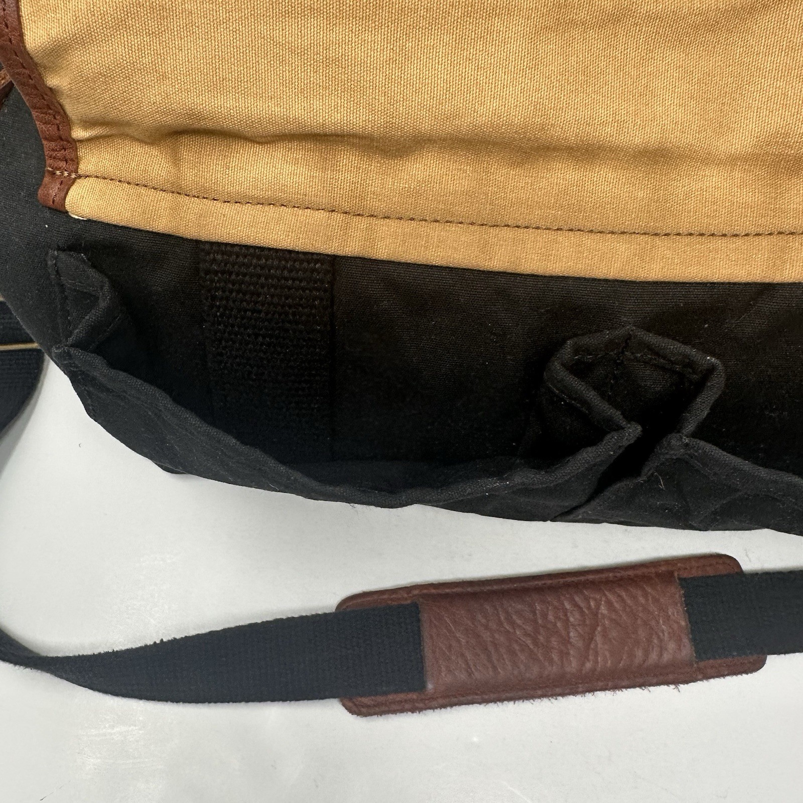 Duluth Trading Black Canvas Leather Messenger Tote Bag Vintage 18x12x9
