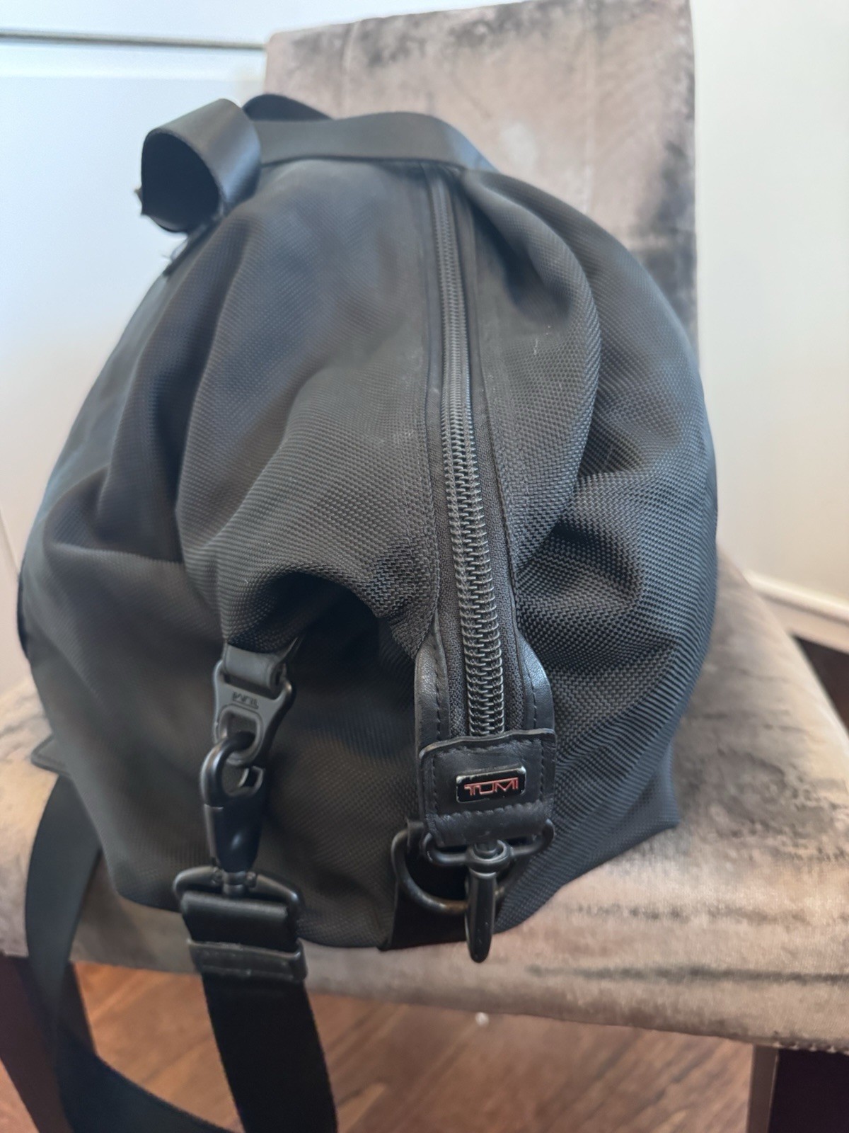 Tumi Black Nylon Duffle Weekender Bag 13x9x19