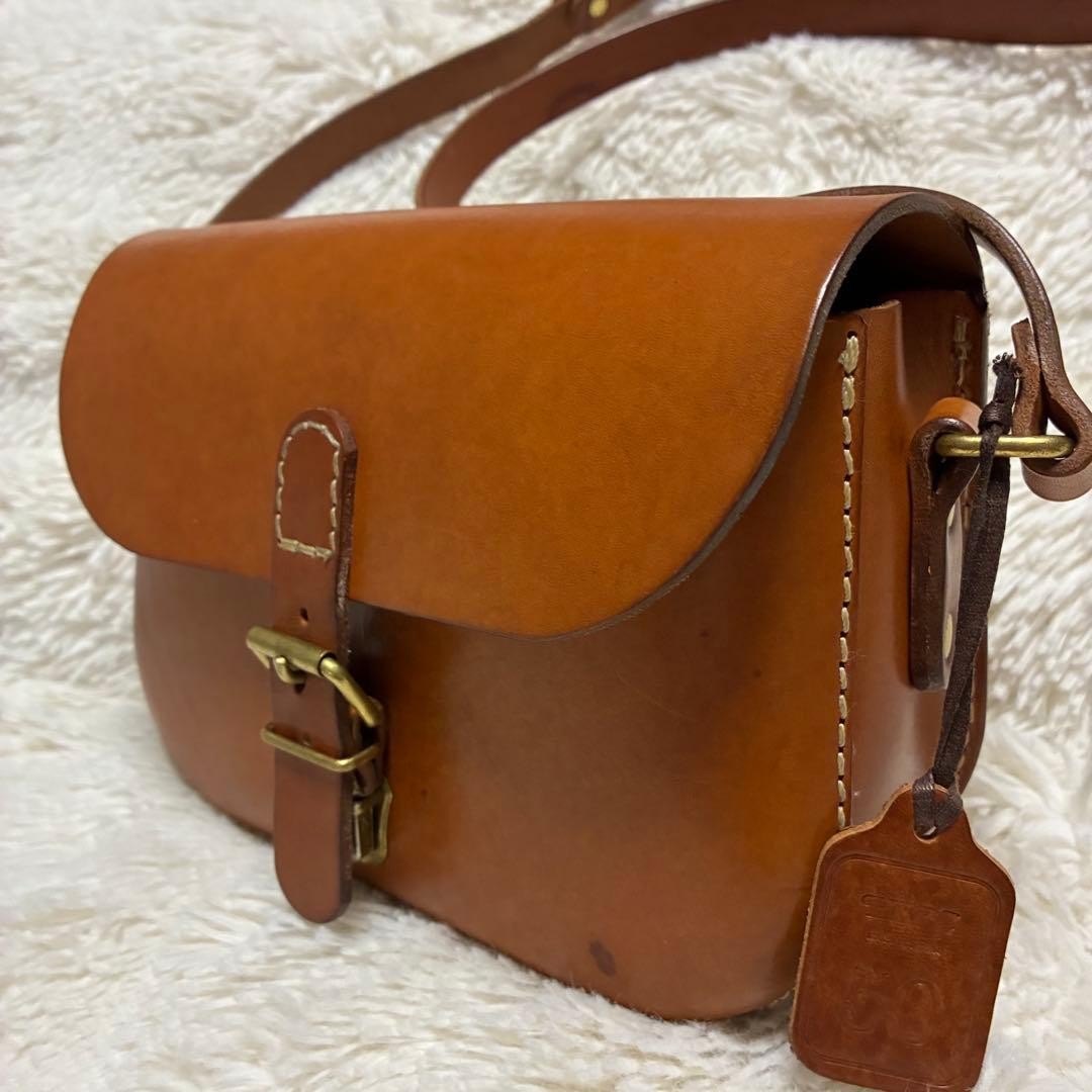Brown Leather Shoulder Bag Flap Closure 24cm 9.4in Classic Style Strap 123cm