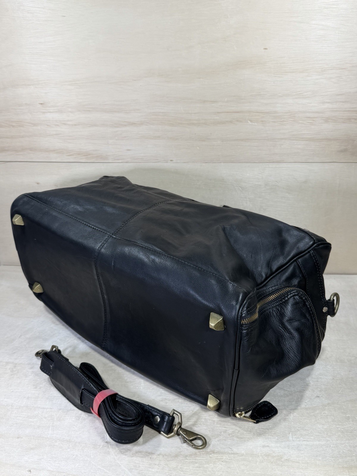 Frye Leather Duffle Bag- Black – Style 102 Benchcrafted Cross Body Strap -Duffel