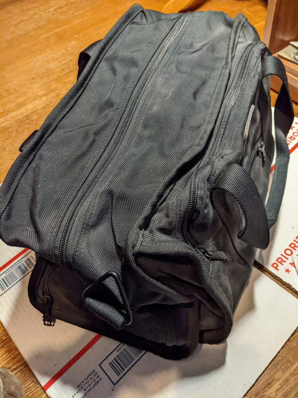 Vintage TUMI Alpha Black Carry on Duffle Weekender W/ Shoe Compartment Bag