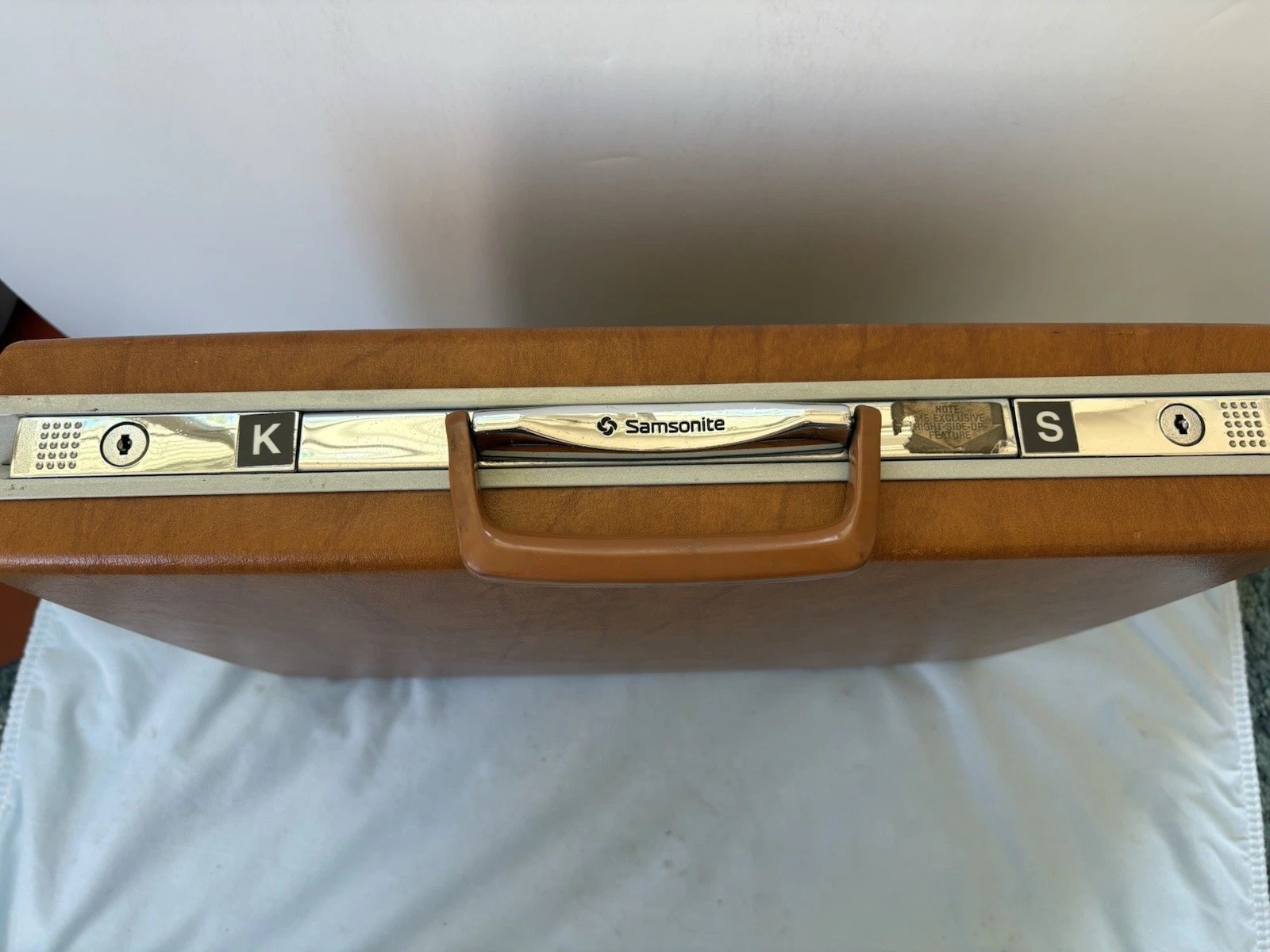 Vintage Samsonite Tan Hard Shell Briefcase Attache Carry Case NO KEY 18×13”