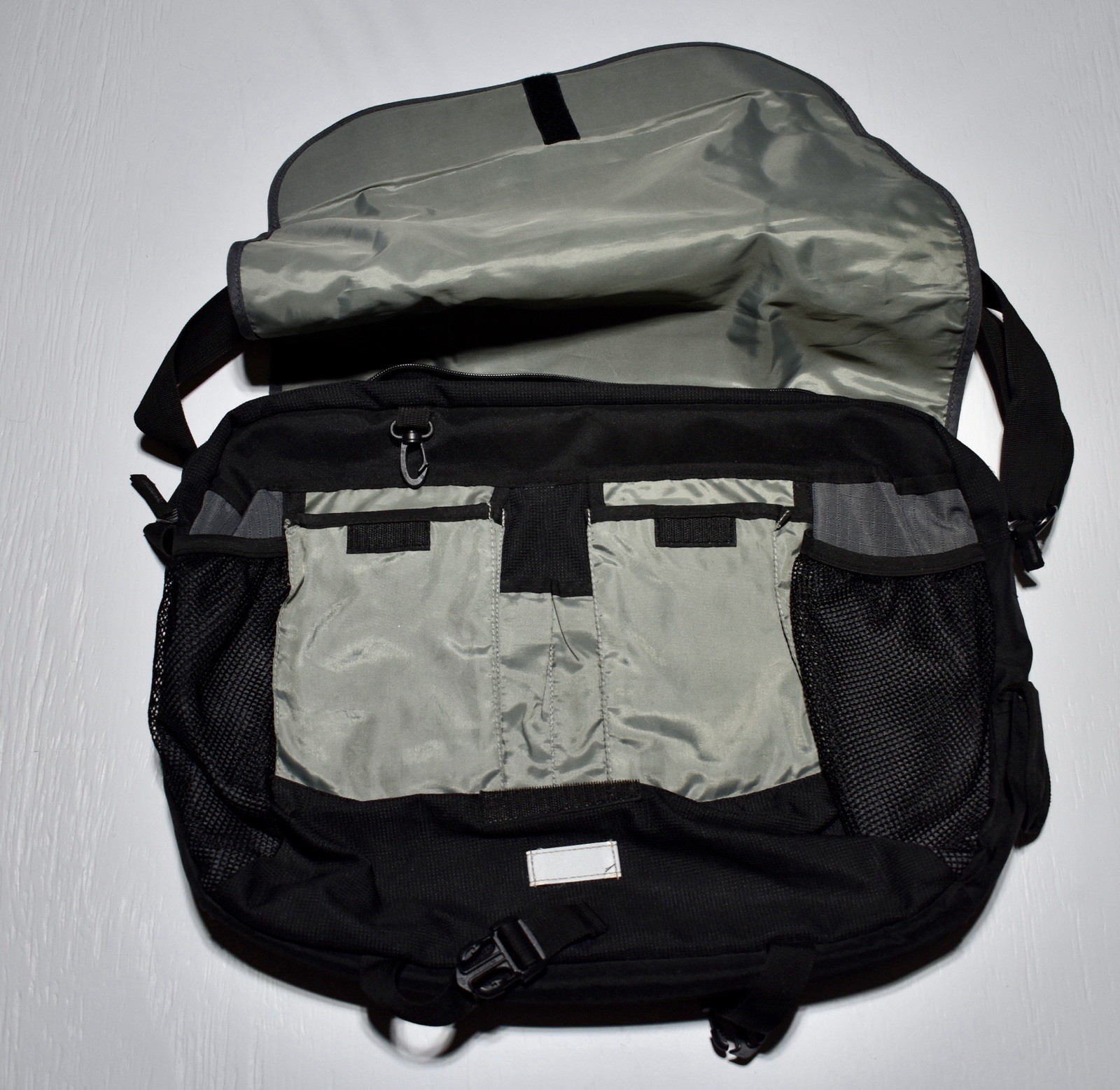 High Sierra Shoulder Messenger Laptop Bag Tank Pack Charcoal Black Gray