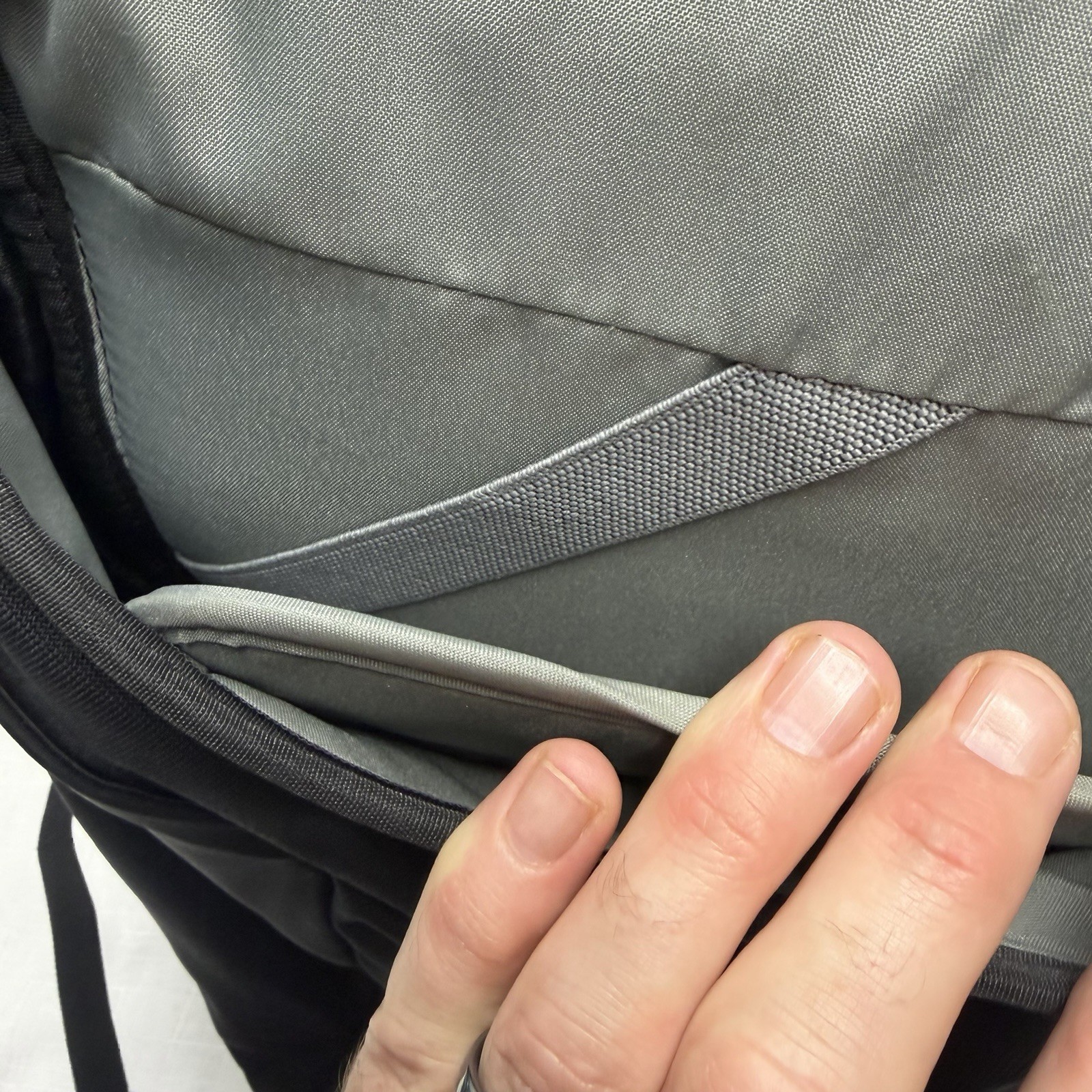 Koala Gear Joey Backpack Everyday Ergonomic Bag Kickstarter Microfiber Black 🔥