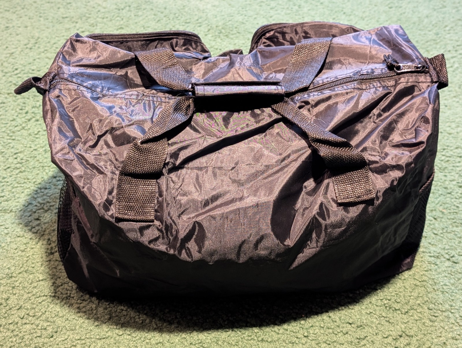 Smithsonian Museum – Air & Space Magazine – Small Duffle Bag – 15″