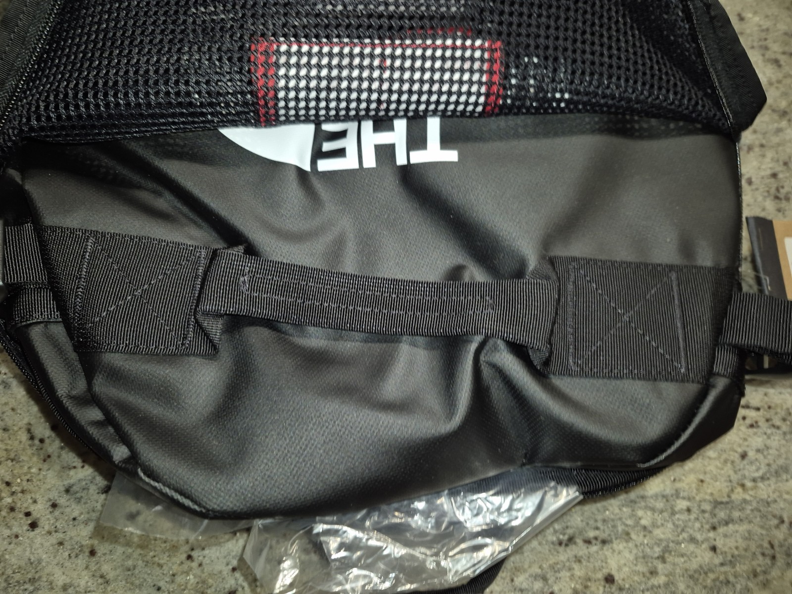 The North Face BASE CAMP DUFFEL 71L BAG -TNF BLACK- MEDIUM, NWT
