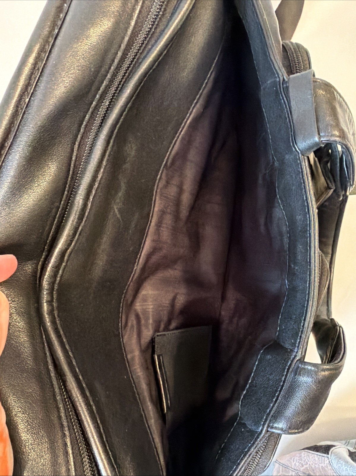 Tumi Alpha Leather Padded Laptop Briefcase Bag Black Leather Nice