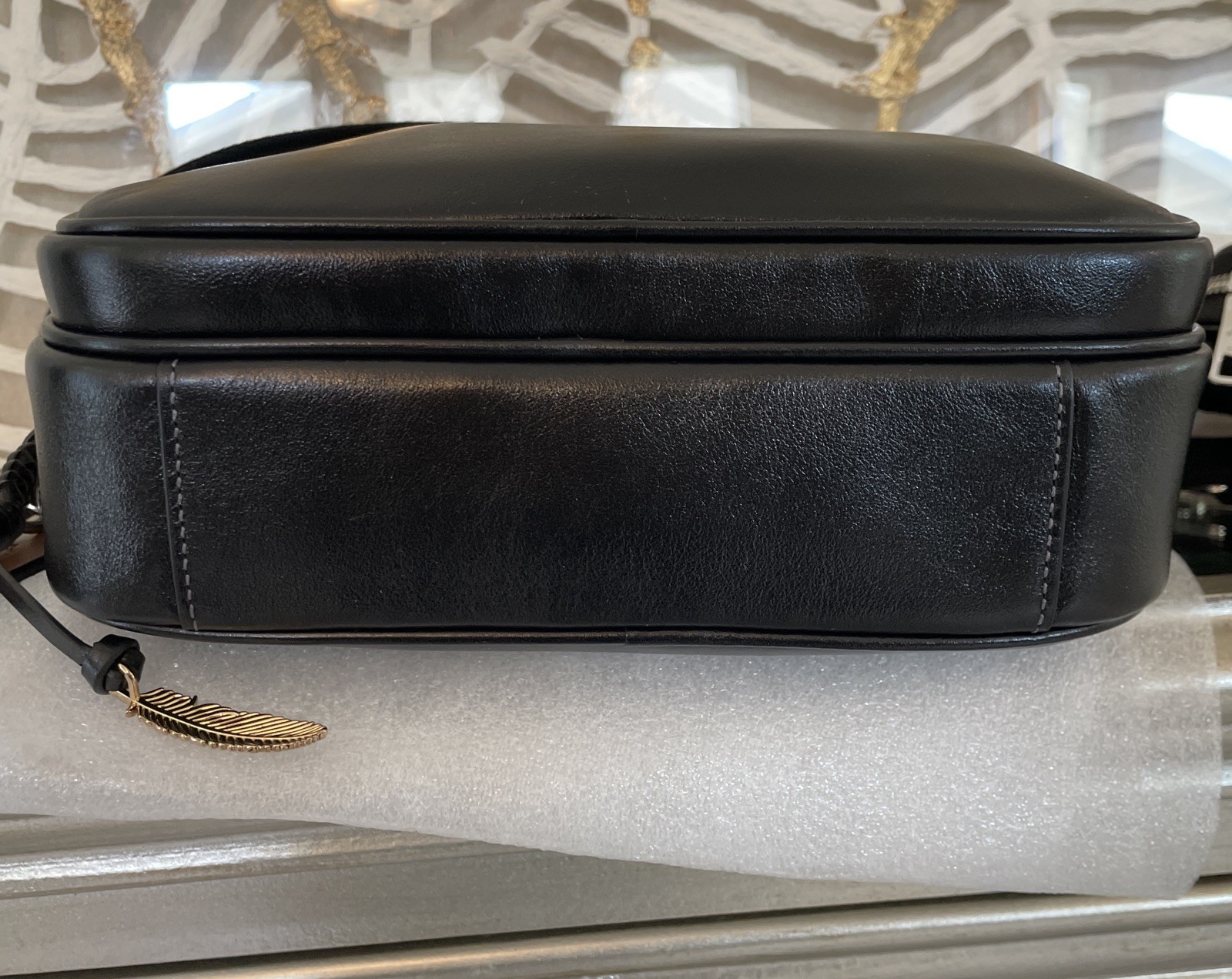 NWT Coach Finlay Crossbody Bag Charm CEA71 Silver/Black Shiny smooth leather