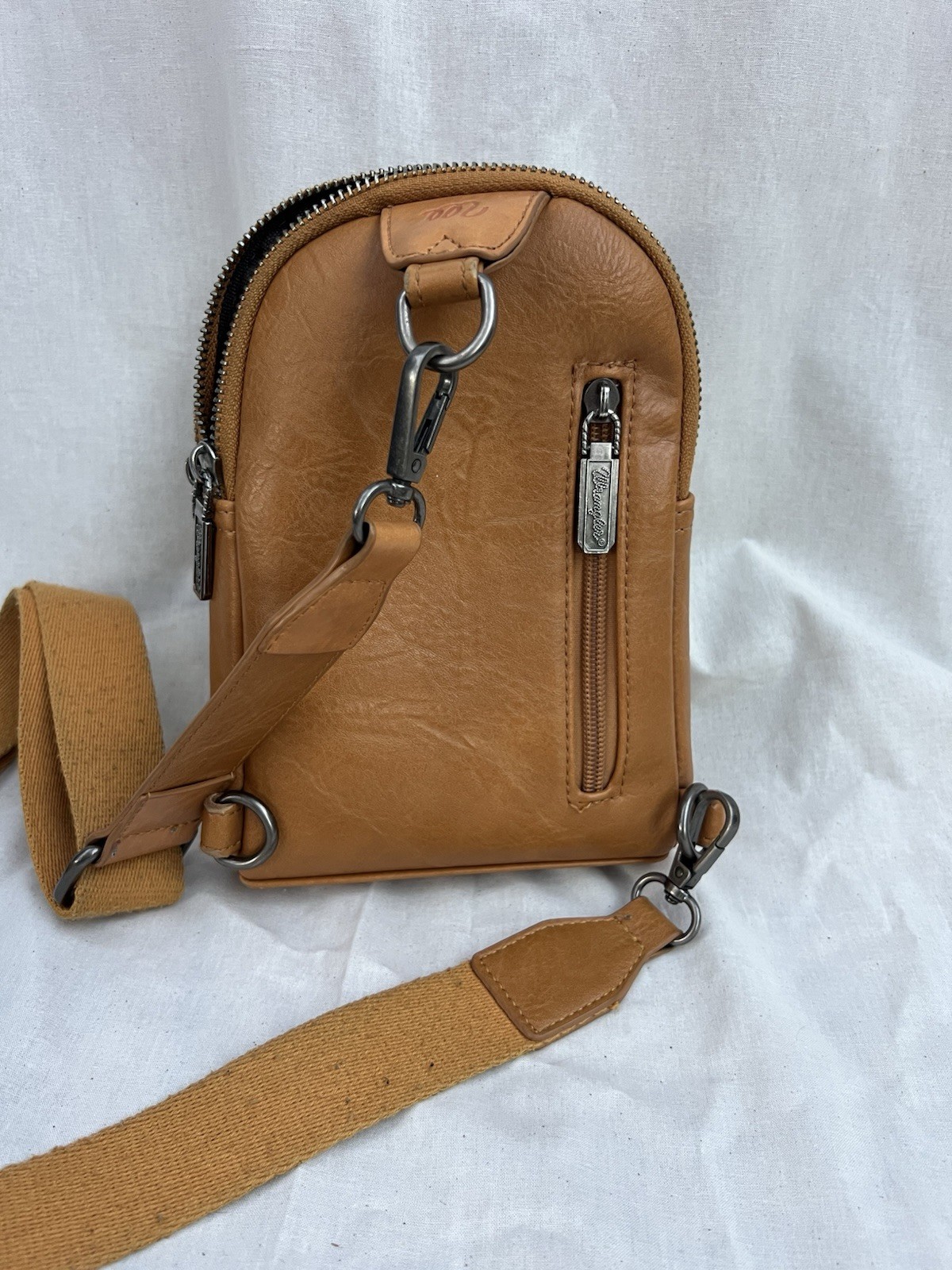 Wrangler Camel Brown Crossbody Bag Zip Closure Adjustable Strap w/ Outer Pockets