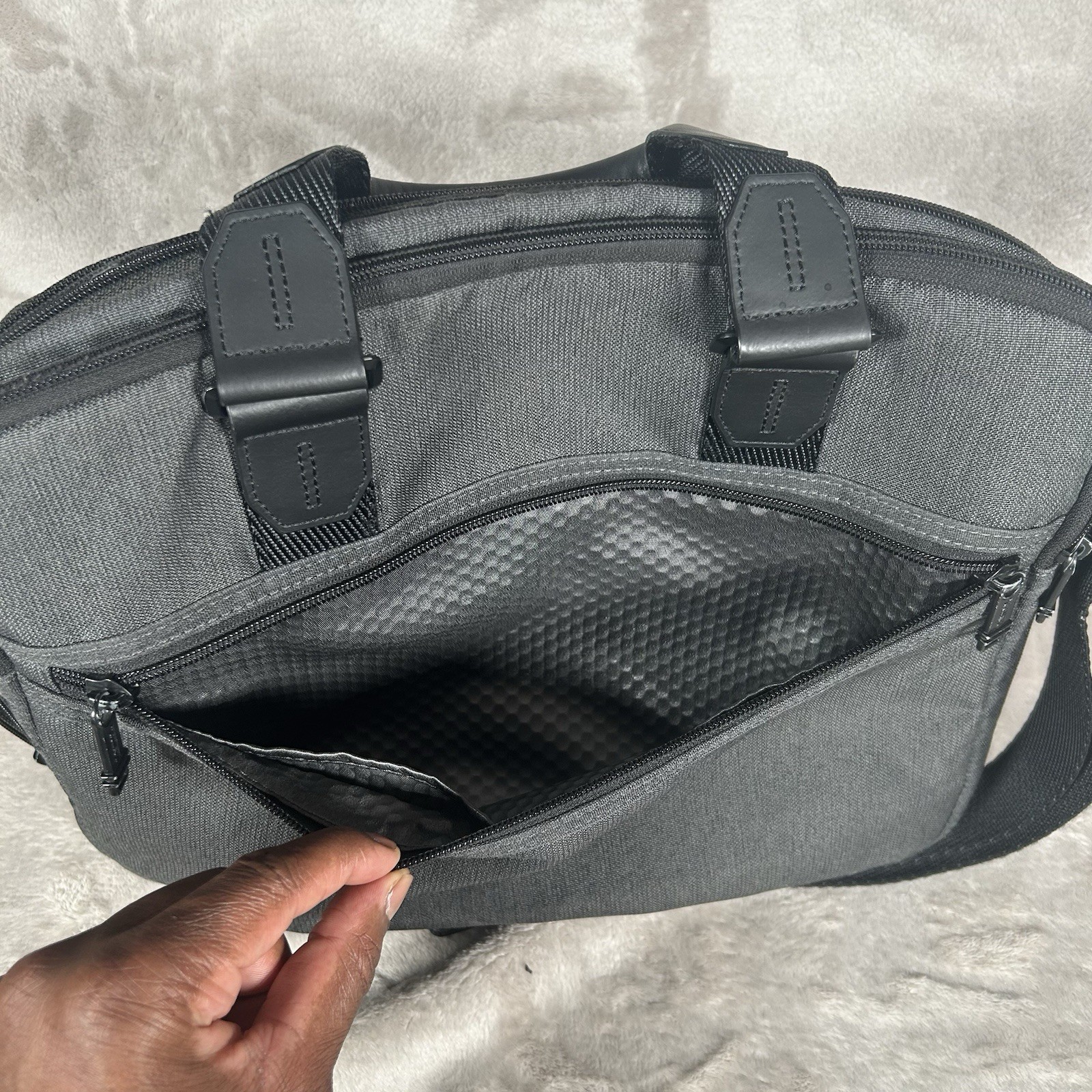 TUMI Alpha Bravo Albany Slim Commuter Brief Black Nylon Ballistic Leather EUC