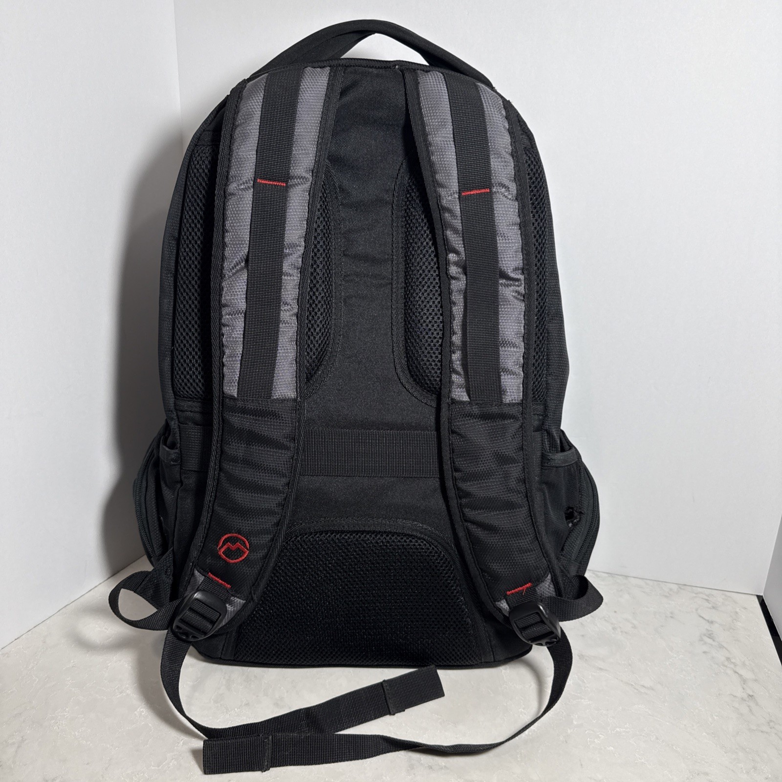 Magellan 28L Padded Laptop Backpack. See Description.
