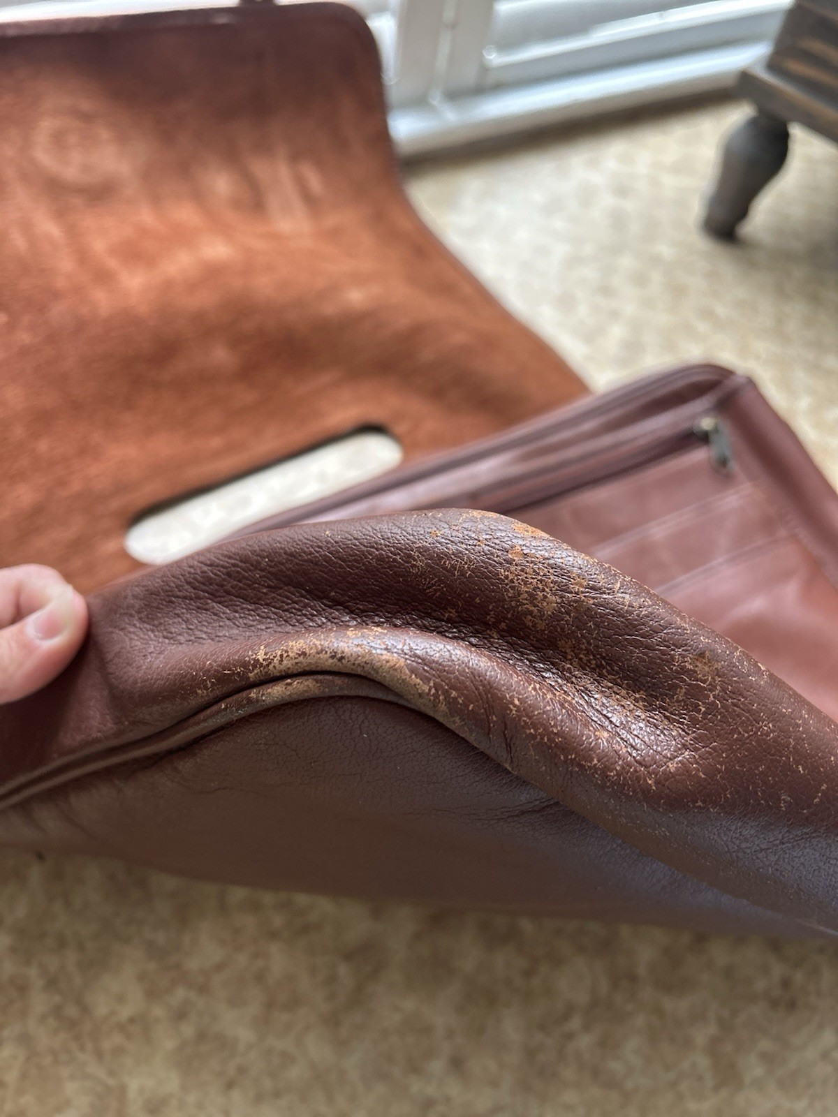 Vintage EDDIE BAUER Messenger Bag COWHIDE brown leather LAPTOP Briefcase Attache