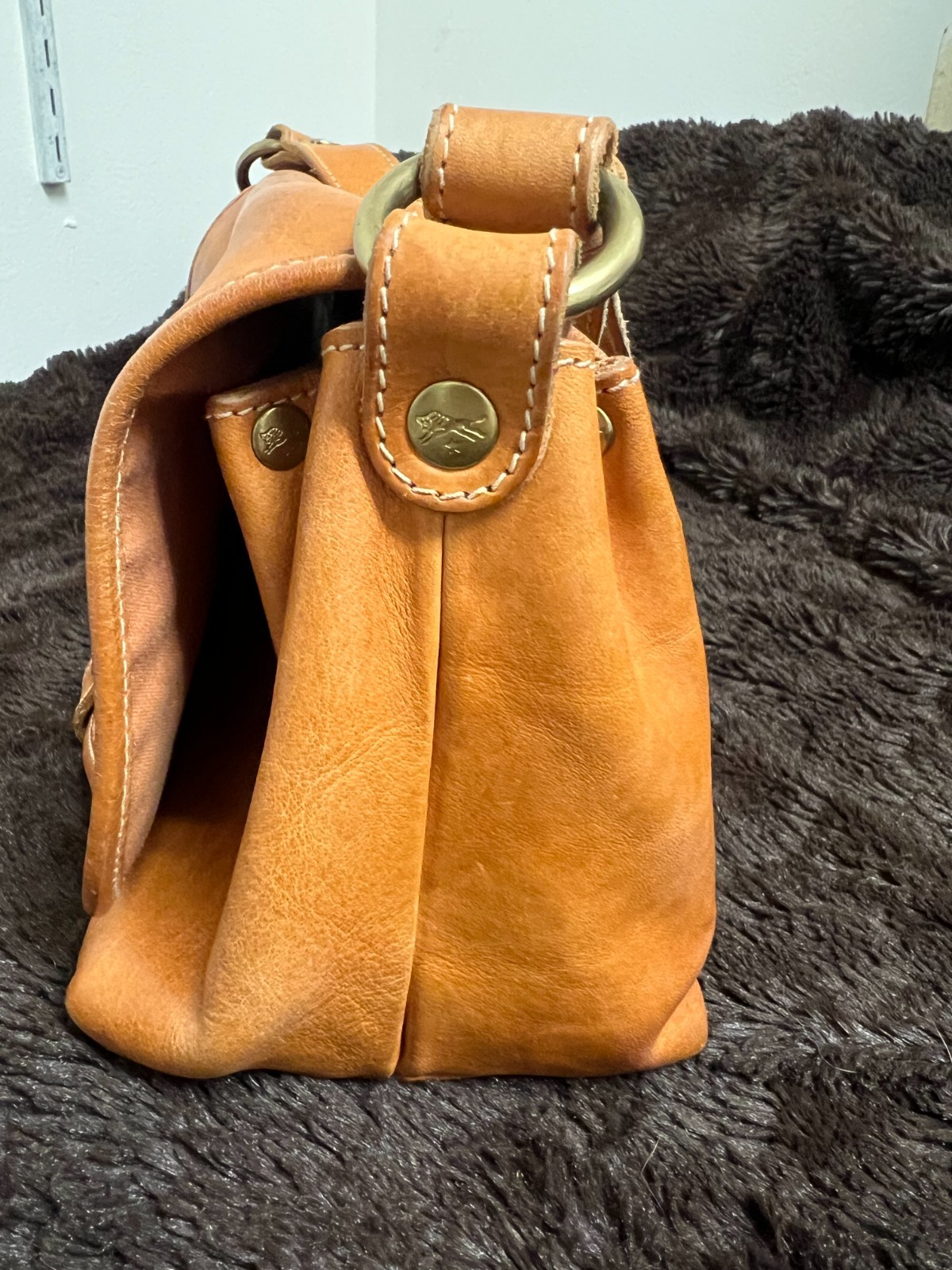 Il Bisonte Leather Shoulder Bag Italy Tan Flap Crossbody Vintage -Scrape on Flap